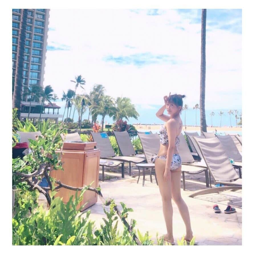 津田麻莉奈さんのインスタグラム写真 - (津田麻莉奈Instagram)「南の島でリフレッシュしたいな〜🏝 写真は昨年行ったhawaii😊💕 ⁑ #hawaii  #hawaiistagram #hawaiitrip #waikiki #aloha #ハワイ #ハワイ旅行 #ワイキキ #japanesegirl #beachgirl #swimwear #girlstrip #水着 #ビキニ #海 #常夏の島 #尻トレ #筋トレ #ハワイ好き #旅好き #海外旅行 #グローバルwifi #globalwifi #まりなる #津田麻莉奈」4月17日 14時01分 - tsudamarinal