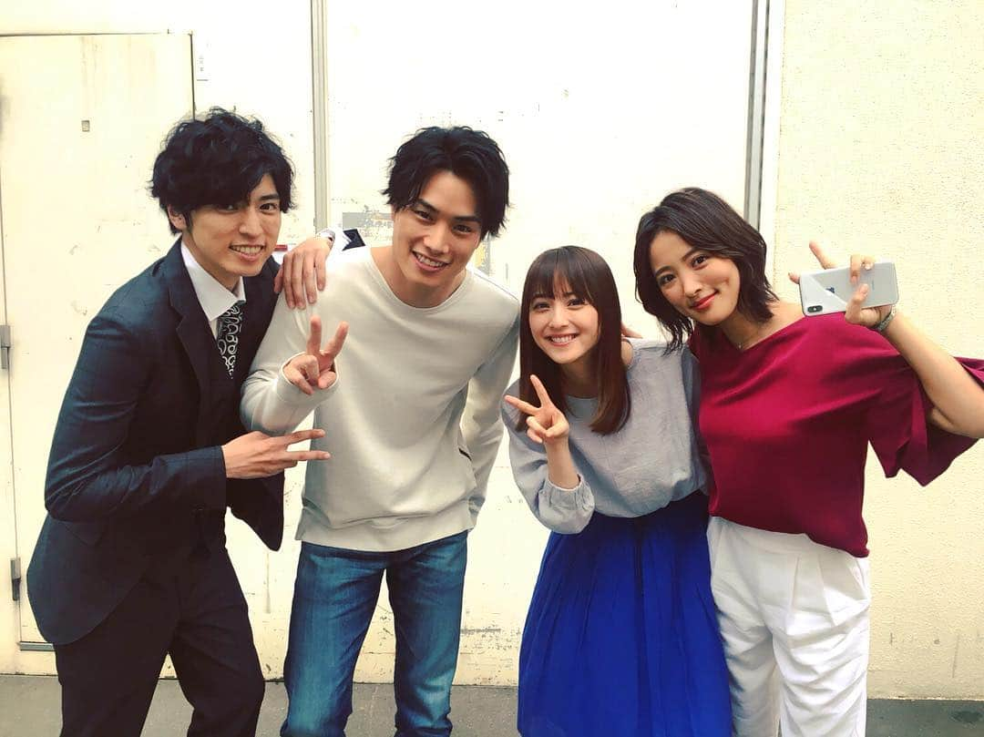 夏菜さんのインスタグラム写真 - (夏菜Instagram)「なかまたち。 @nozomisasaki_official  @nobuyuki_suzuki_official  @renn_kiriyama_official  #デイジーラック#佐々木希#鈴木伸之#桐山漣」4月17日 22時38分 - natsuna_official