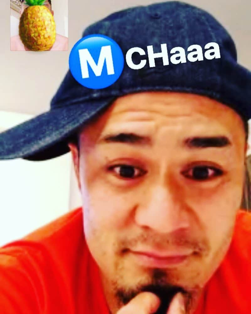 内田啓介さんのインスタグラム写真 - (内田啓介Instagram)「CHaaa👑とテレビ電話💥🔫 元気そうで何より🔥 ものの2分の濃厚さ。 #猛烈な#ですよ感#CHaaa #めっちゃ好きやん#チャキ笑顔」4月18日 20時22分 - uchida9kei