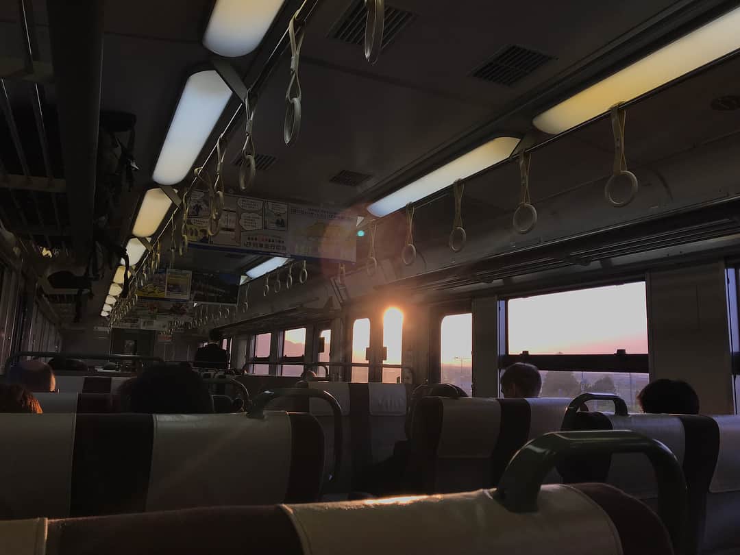 水原希子 さんのインスタグラム写真 - (水原希子 Instagram)「🌥🚃🌥」4月18日 21時06分 - i_am_kiko