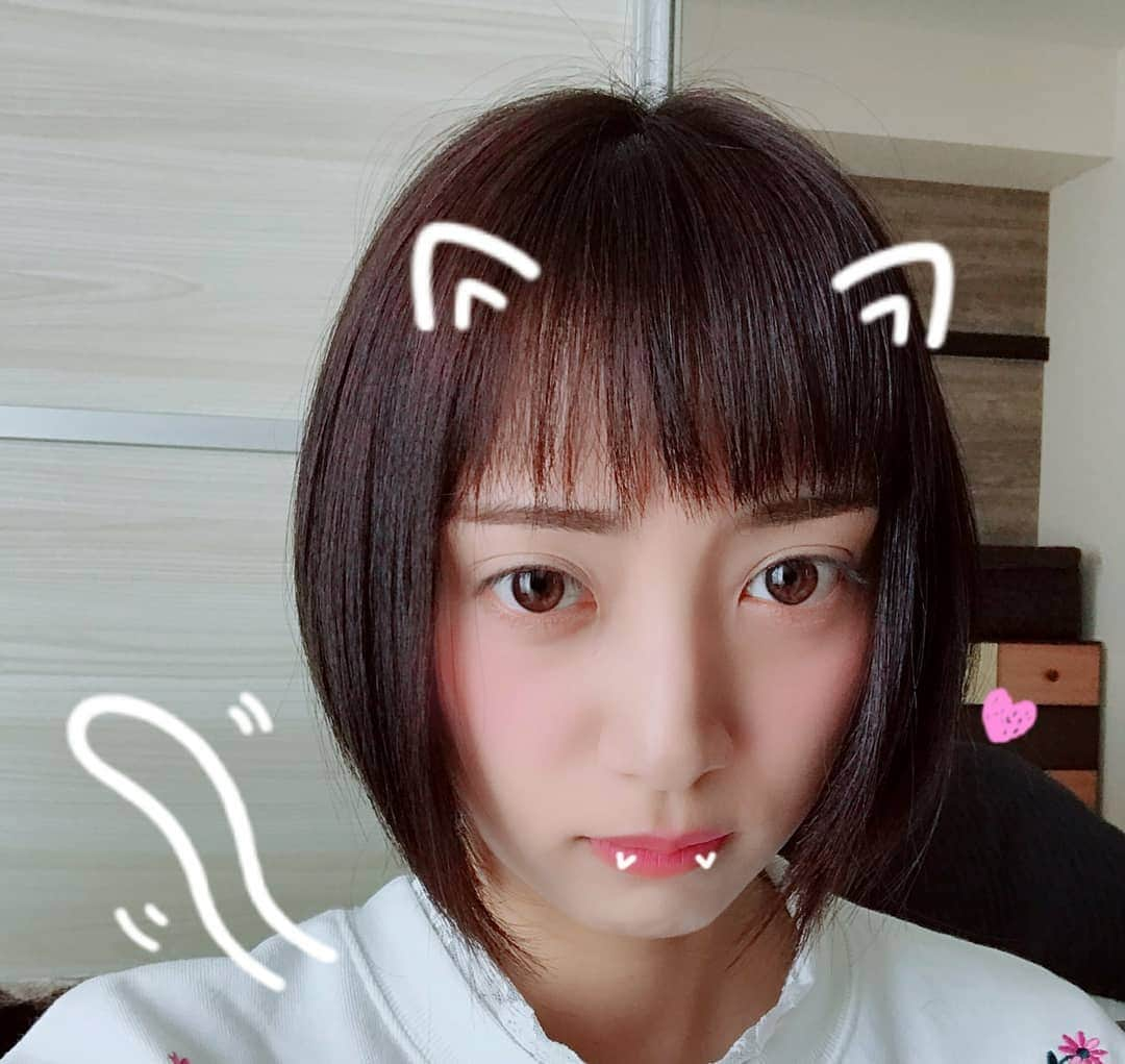 辻本杏さんのインスタグラム写真 - (辻本杏Instagram)「切って染めてきました😘 わかりにくいけど暗めのピンクブラウン」4月19日 21時42分 - tsujimoto_an