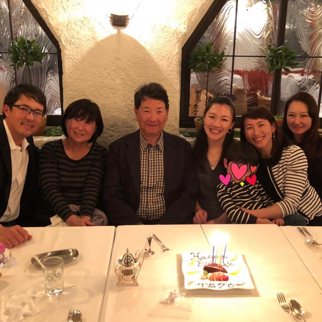 杉山愛さんのインスタグラム写真 - (杉山愛Instagram)「昨日は父の70歳のお誕生日🎂 古希のお祝いゴルフコンペ⛳️ファミリーディナー🥂で盛りだくさん😆 これからも元気でいてほしいです✨」4月20日 8時10分 - aisugiyamaofficial