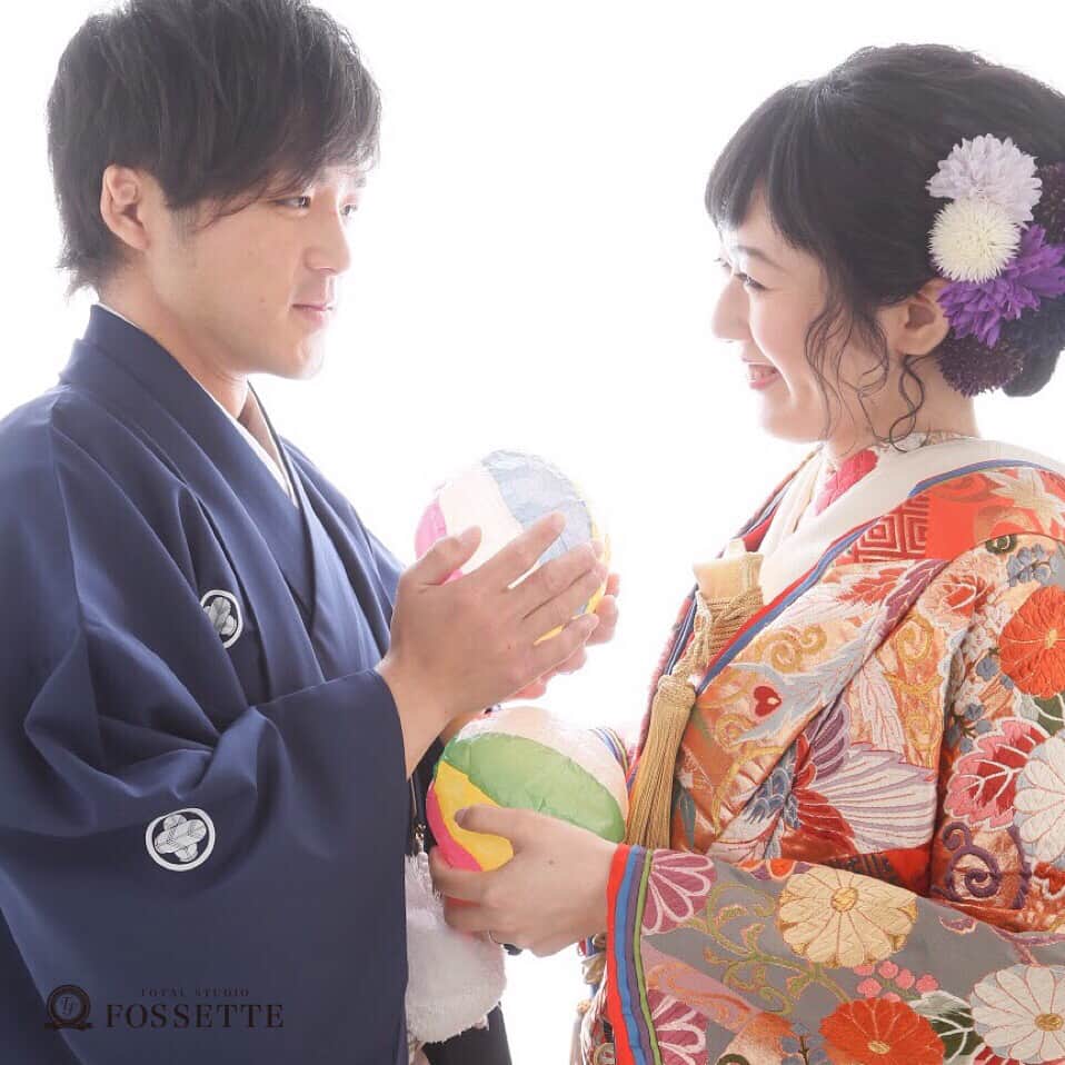 BridalPlaceLianさんのインスタグラム写真 - (BridalPlaceLianInstagram)「. 【  GW限定💍Bridal Fair開催！ 】  2018.5.3(木)〜5.6(日) 10:00〜17:00 @ 呉ポートピアパーク （大型駐車場完備）  イベント盛り沢山✨の ブライダルフェア開催！💐 . - - - - 〉 5日と6日はワークショップも多数開催！ ★話題のハーバリウム手作り体験 ★アイシングクッキー ★手作りアクセサリー ★ネイルチップ&ハンドマッサージ  など  ブライダルフォトのご相談も承ります♩  お問い合わせはお気軽に👇 ☎︎0823-30-0313 まで .  #フォセット#フォセットポートピアパーク店  #呉ポートピア#呉#呉市#プレ花嫁#卒花嫁 #ブライダルフォト#ブライダルフェア #ウェディングフォト#結婚式前撮り#フォト婚 #ゴールデンウイーク#デート #広島のプレ花嫁さんと繋がりたい  #全国のプレ花嫁さんと繋がりたい  #花嫁さんと繋がりたい  #結婚します#結婚しました#入籍しました #2018夏婚#2018秋婚#2018冬婚#2019春婚 #結婚式diy#結婚式準備 #写真好きな人と繋がりたい」4月21日 9時05分 - bridalplacelian