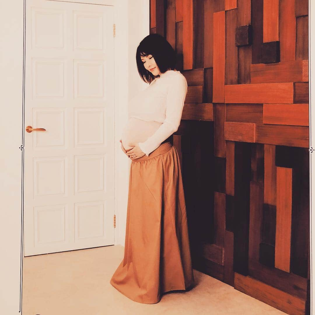 沖田杏梨さんのインスタグラム写真 - (沖田杏梨Instagram)「anticipating...👼🏻 もうちょっと...💛 #anriokita #anticipation #pregnant #baby」4月21日 1時04分 - anri_okita