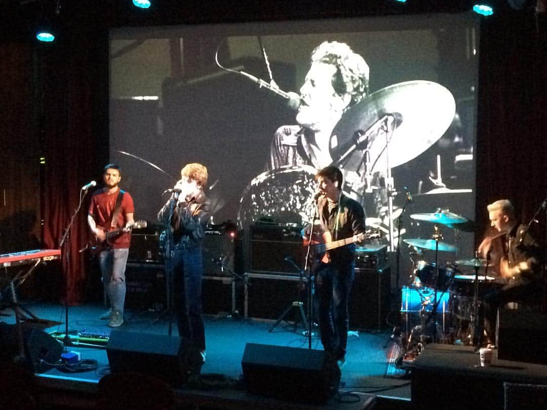 ザ・ストライプスのインスタグラム：「Soundchecking for the Levon Helm tribute night tonight in the Sugar Club. All in aid of the @irishcancersociety」