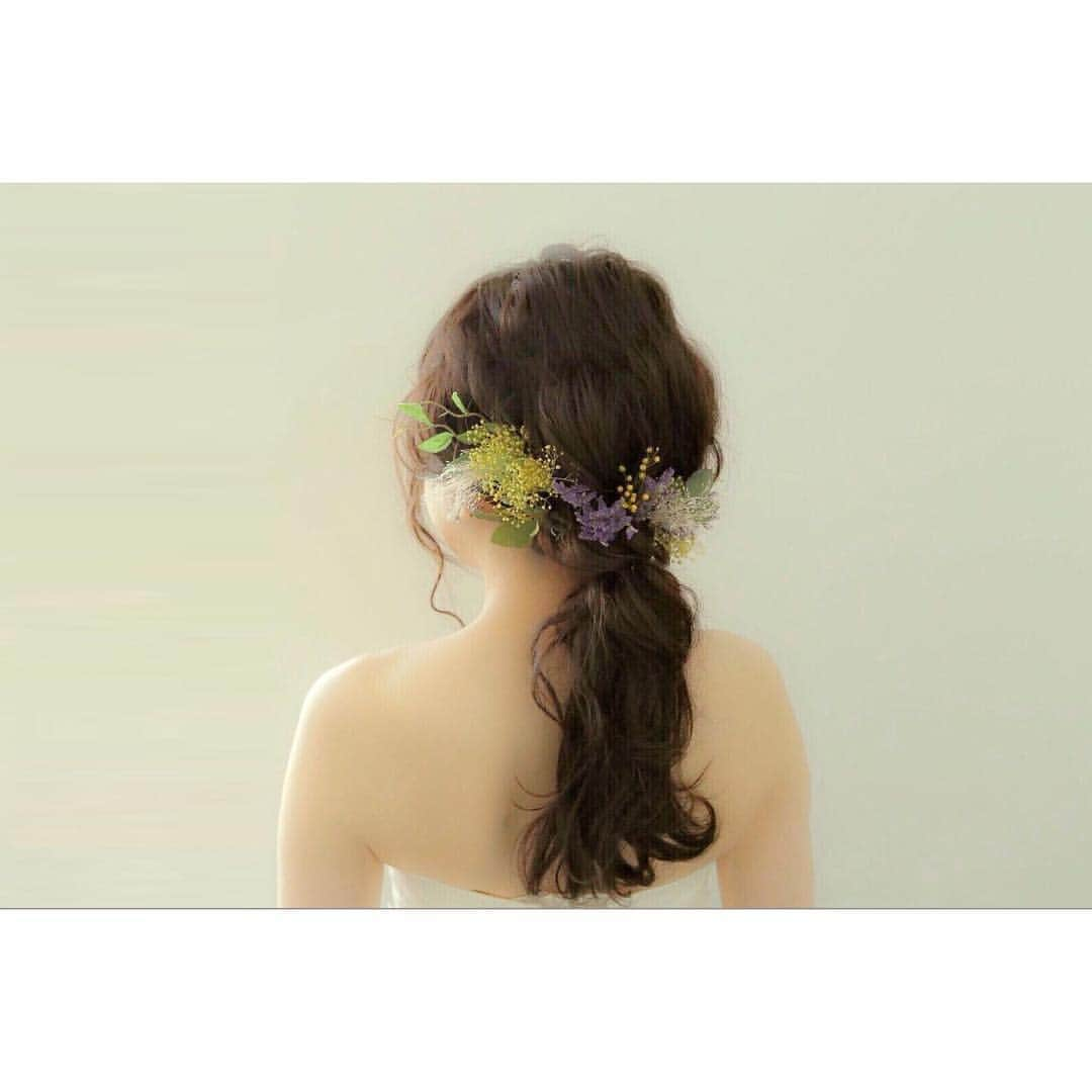 STUDIOSUNS DE&COさんのインスタグラム写真 - (STUDIOSUNS DE&COInstagram)「: : STUDIOSUNS x SUNSHOUSE :  Styling. : Hair&Makeup:古波蔵梨絵(Rie Kohagura) : : #d_weddingphoto  #結婚写真 #前撮り #後撮り #ウェディングドレス #ウェディングフォト #フォトウェディング #結婚式準備 #コーディネート #プレ花嫁 #花嫁ヘア #日本中のプレ花嫁さんと繋がりたい  #weddingphotographer #hairstyles  #cherish_photo_days #沖縄 #沖縄旅行 #沖縄挙式 #沖縄前撮り #沖縄ウェディング #スタジオサンズ #STUDIOSUNS #SUNSHOUSE  #ビーチフォト #リゾートウェディング #ブライダルヘア #ブライダルヘアメイク #ヘアアレンジ」5月20日 11時37分 - studiosuns_okinawa