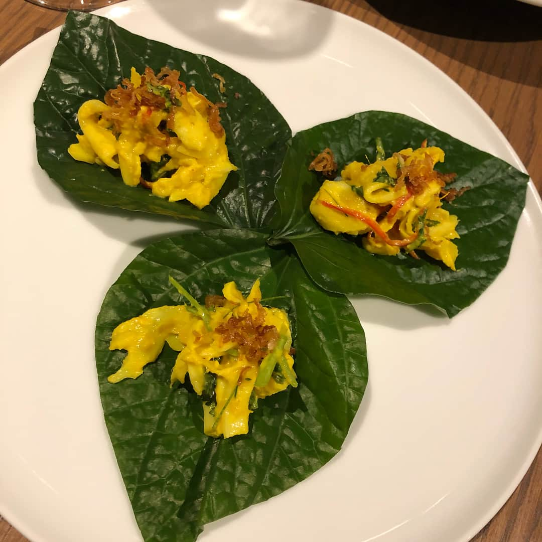 夏木マリさんのインスタグラム写真 - (夏木マリInstagram)「昨夜は、みんなでタイ料理🥢 #thaifood  #tokyo  #friend  #marinatsuki  #natsukirock  #夏木マリ」5月20日 12時36分 - mari_natsuki