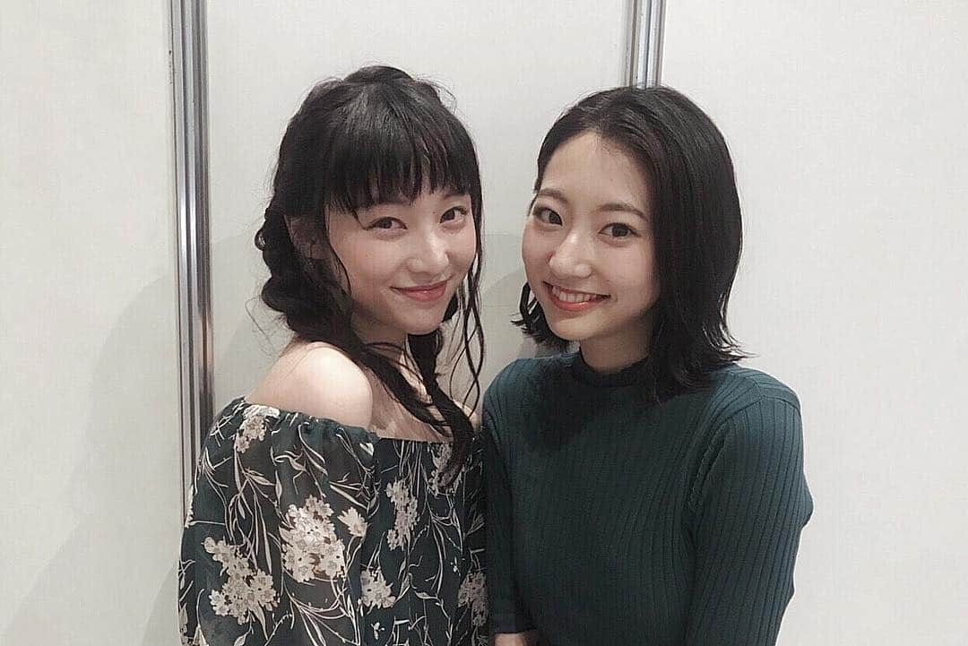 武田玲奈さんのインスタグラム写真 - (武田玲奈Instagram)「@aina_yama 💗 Twitterには載せてない写真を🤳 #girlsaward #nonno」5月20日 8時58分 - rena_takeda