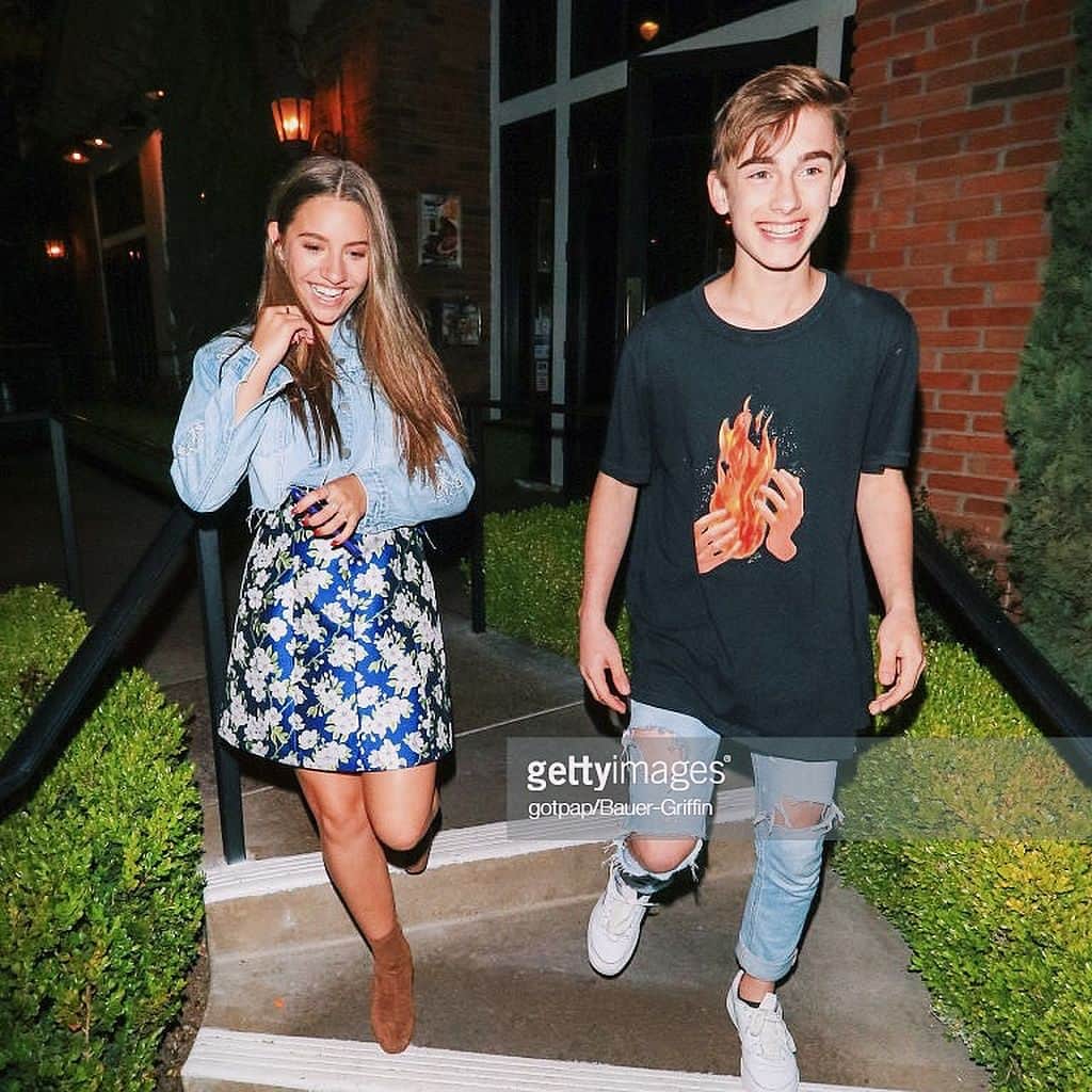 ジョニー・オーランドのインスタグラム：「FRIDAY✨ #WhatIfMay18」