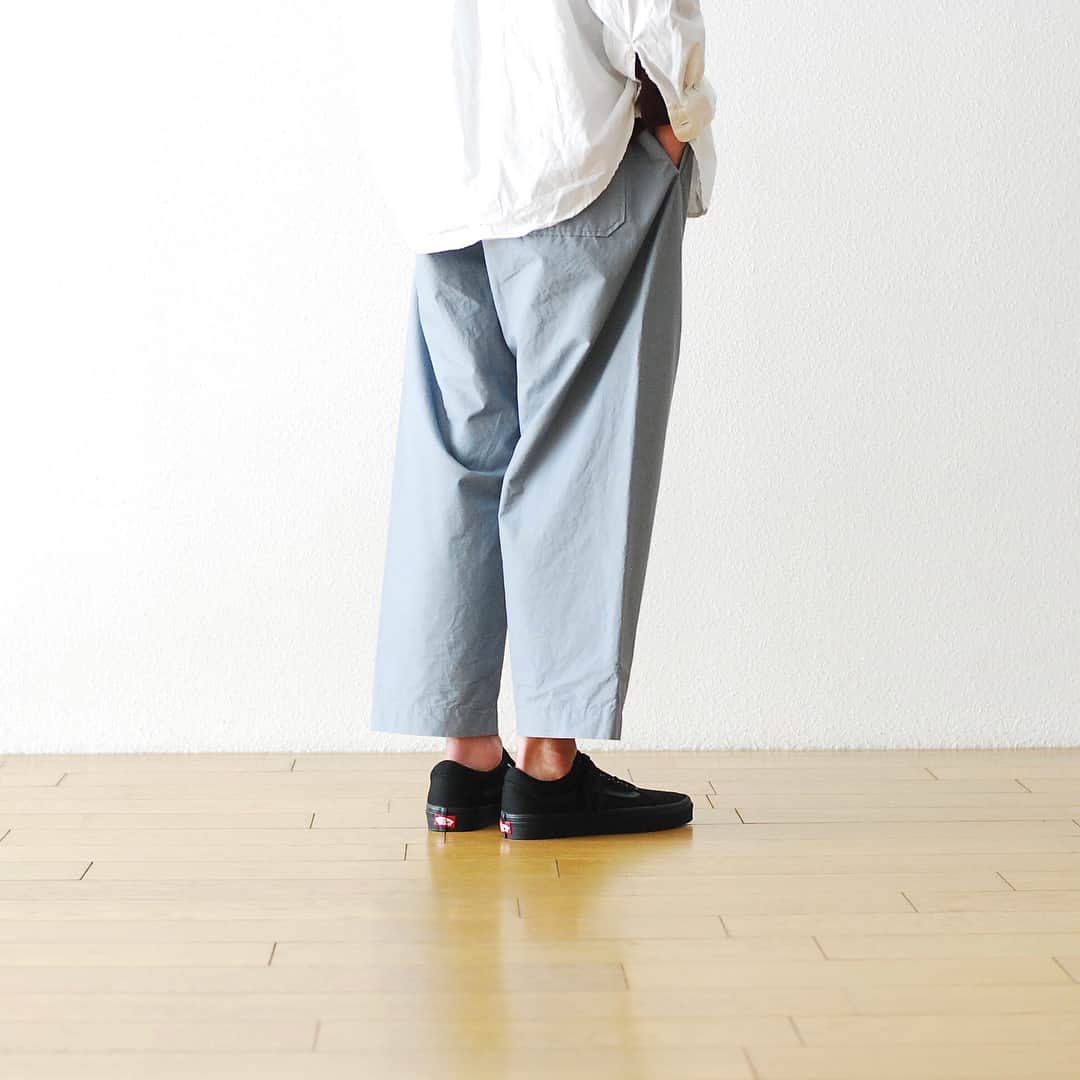 wonder_mountain_irieさんのインスタグラム写真 - (wonder_mountain_irieInstagram)「_ KAPTAIN SUNSHINE / キャプテンサンシャイン “Athletic Easy Pants” ￥24,840- _ 〈online store / オンラインストア〉 #DigitalMountain(@digital_mountain) http://www.digital-mountain.net/shopdetail/000000007445/ _ 【オンラインストア#DigitalMountain へのご注文】 *24時間受付 *15時までのご注文で即日発送 *1万円以上ご購入で送料無料 tel：084-973-8204 _ We can send your order overseas. Accepted payment method is by PayPal or credit card only.  If you have any inquiries, please do not hesitate to contact us.  mail:shopmaster@digital-mountain.net _ 本店：#WonderMountain  blog> > http://wm.digital-mountain.info/ _ #2018SS #18SS #KAPTAINSUNSHINE #キャプテンサンシャイン styling.(height 175cm) shirts→ #AiE　￥30,240- L/S tee→ #VAINLARCHIVE　￥14,040- pants→ KAPTAIN SUNSHINE　￥24,840- shoes→ #VANS　￥8,640- _ 〒720-0044 広島県福山市笠岡町4-18 JR 「#福山駅」より徒歩10分 (平日12:00 - 20:00 / 土日祝 11:00 - 20:00 水曜定休) #ワンダーマウンテン #japan #hiroshima #福山 #福山市 #尾道 #倉敷 #鞆の浦 近く _ 系列店：@hacbywondermountain _」5月16日 17時08分 - wonder_mountain_