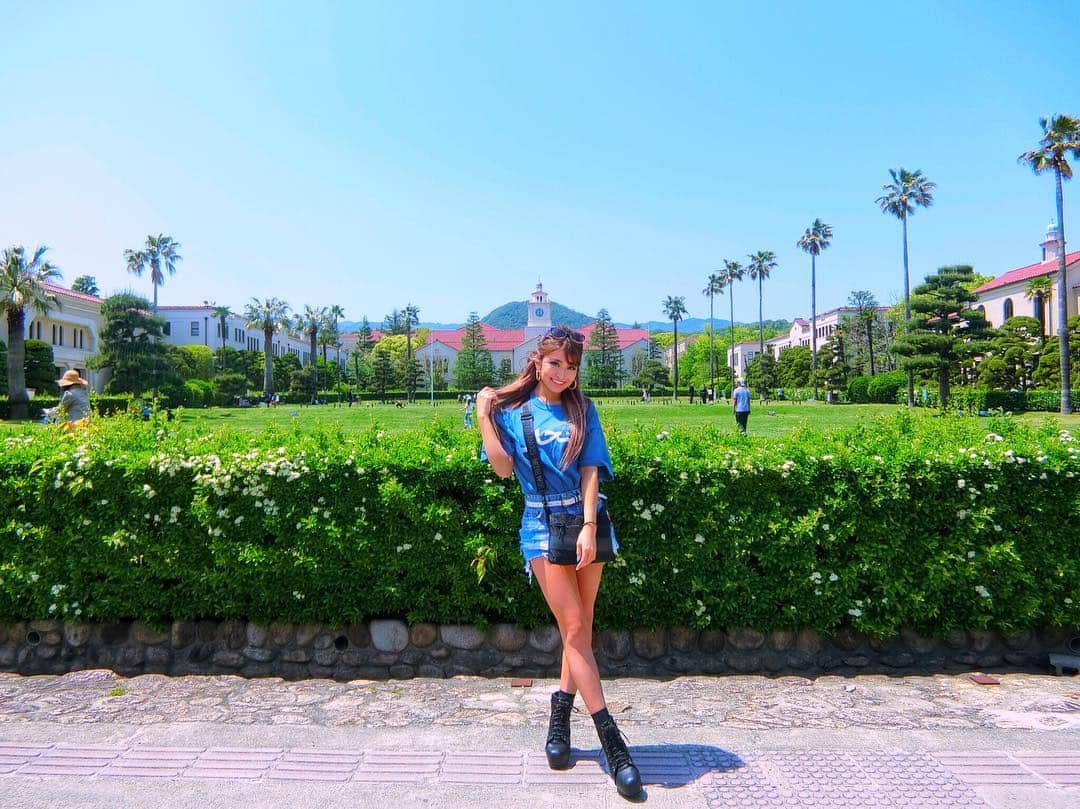 鈴木まりなのインスタグラム：「卒業生ぶりに！  #母校 #関西学院大学」