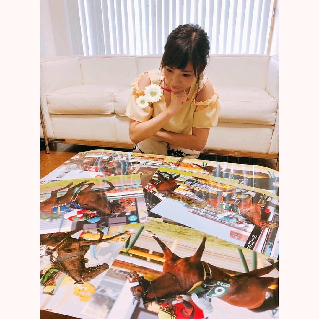 内田敦子さんのインスタグラム写真 - (内田敦子Instagram)「. 5/27に行われる 今年の日本ダービーの展望を スポニチさんに取材して頂きました🏇✨ . 枠順が出ない中での予想は難しかったけど、 混戦模様の 今年のダービーの展開を考えるのは 楽しかったです🧚‍♀️みんな頑張れ〜🐎！！ . 掲載日は わかり次第お知らせします📰✨ . #bsイレブン競馬中継 を卒業した後も こうして競馬関連のお仕事をさせて頂き 大変ありがたく思います🙇‍♀️ 今回もありがとうございました🙏✨ . #日本ダービー #東京優駿 #スポニチ #スポーツニッポン #ダービー #予想 #jra #5月27日 #府中競馬場 #好きな馬は #エアグルーヴ #セイウンスカイ です🐎」5月17日 13時12分 - atsuko_uchida1205