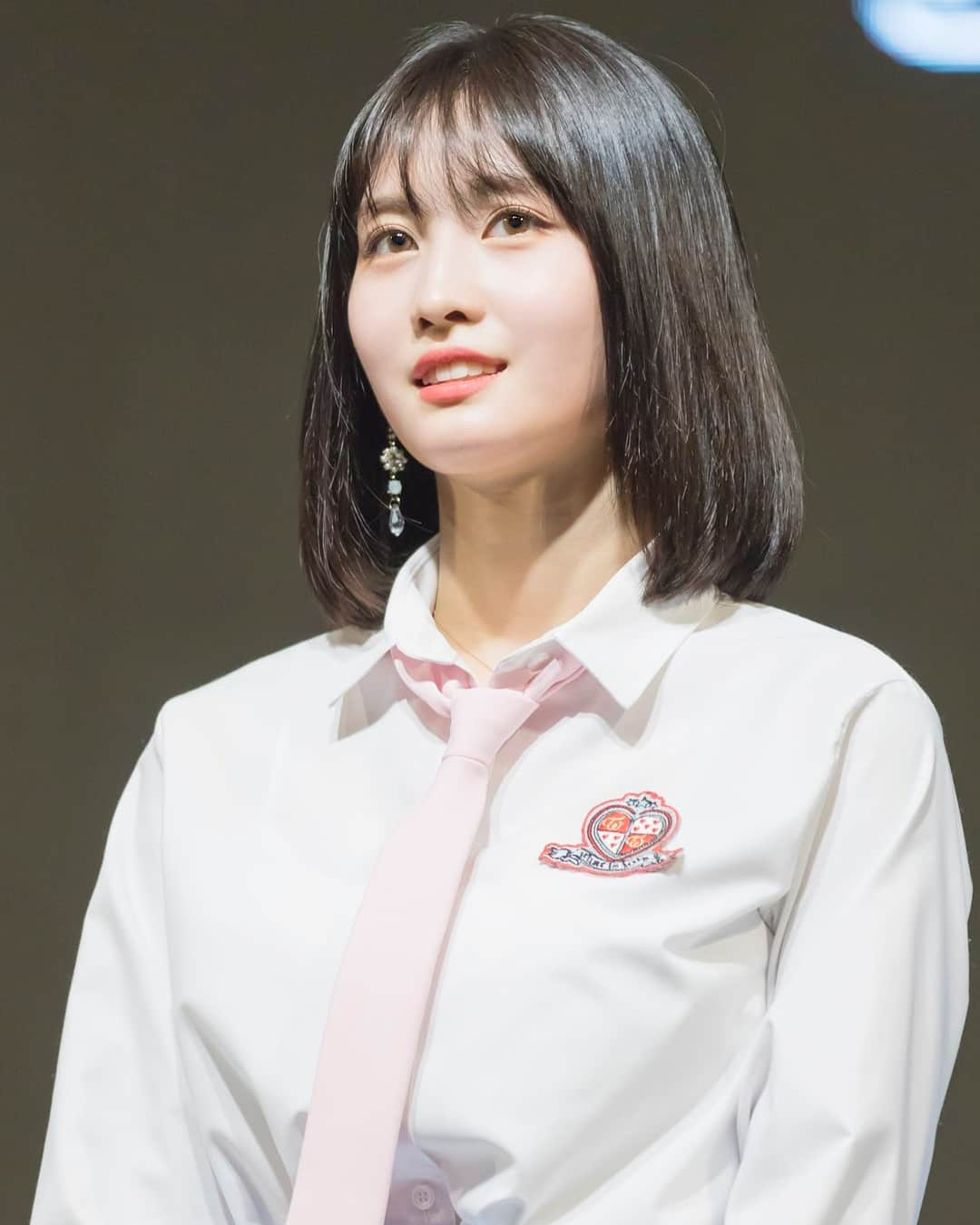 モモさんのインスタグラム写真 - (モモInstagram)「[Fantaken] #모모 - 180515 Konkuk University Festival | © - mooguring, peachtoktok @wmchaeyeon  #트와이스 #모모 #平井もも #もも #TWICE」5月17日 17時26分 - momojype