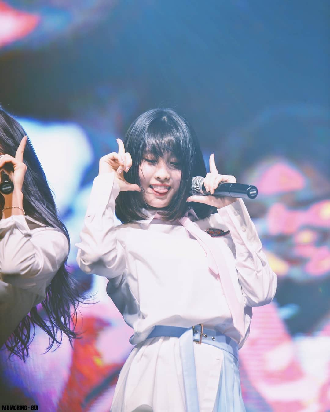 モモさんのインスタグラム写真 - (モモInstagram)「[Fantaken] #모모 - 180515 Konkuk University Festival | © - mooguring, peachtoktok @wmchaeyeon  #트와이스 #모모 #平井もも #もも #TWICE」5月17日 17時26分 - momojype