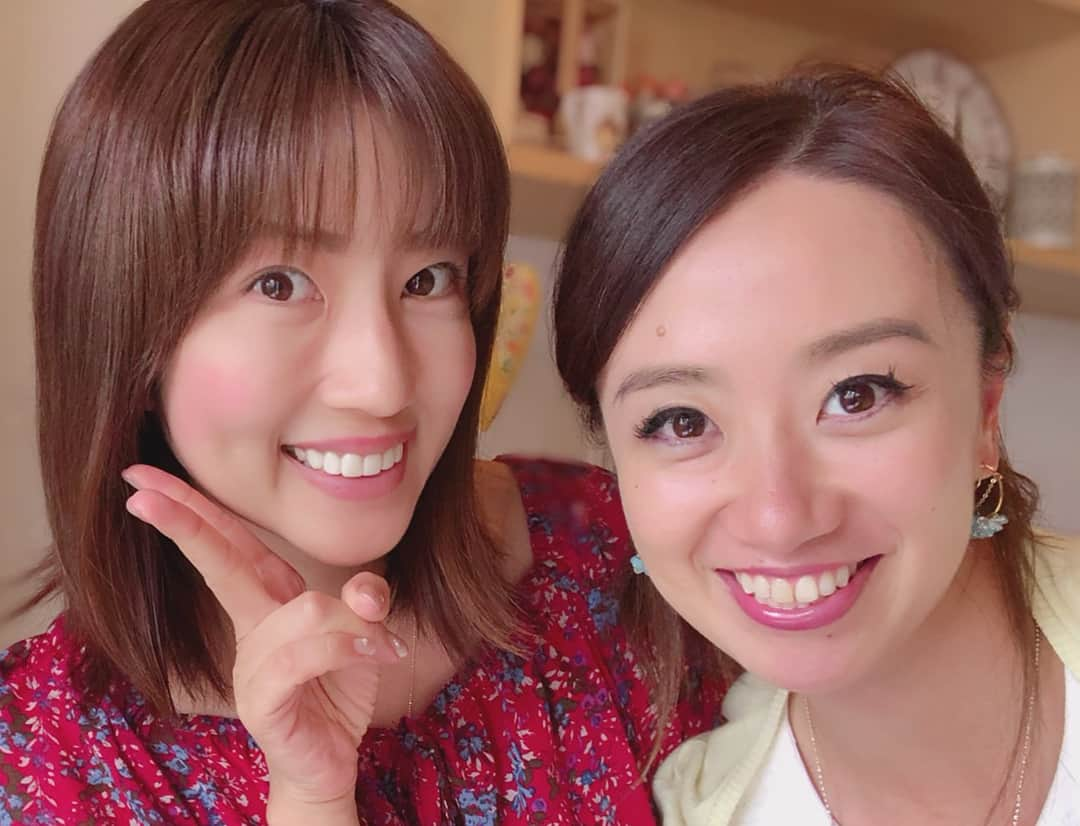 庄司ゆうこさんのインスタグラム写真 - (庄司ゆうこInstagram)「東京美女経営者会のメンバーでランチ会🤗 みんなバリバリ働いていてカッコいい女社長さんたちです✨いやー、、私も最近めちゃくちゃ働いてるなぁ😂笑 人生何が起こるか分からないから楽しいですよねー^_^ 起こること全て意味があると言うのでその起こる出来事をしっかりと受け入れて全力で楽しもう🤗 #東京美女経営者会#ランチ会#女性経営者#女社長#バリバリウーマン#キャリアウーマン#中目黒#アロマカフェ#チーズハンバーグ#日替わりランチ#次回の開催は#7月#近況報告#楽しみすぎる」5月18日 0時34分 - yuko.shoji