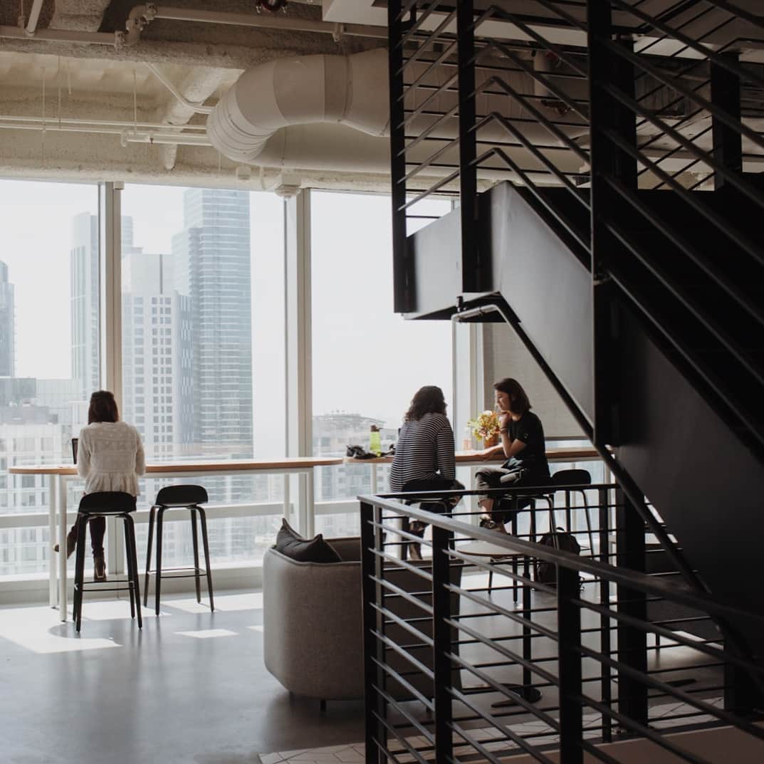 Mike Kriegerのインスタグラム：「We’ve opened a new Instagram office in San Francisco! Almost eight years ago, @kevin and I launched Instagram just down the road. I’ve always appreciated our San Francisco roots and I’m glad we’re back.  #sanfrancisco #IGSF」