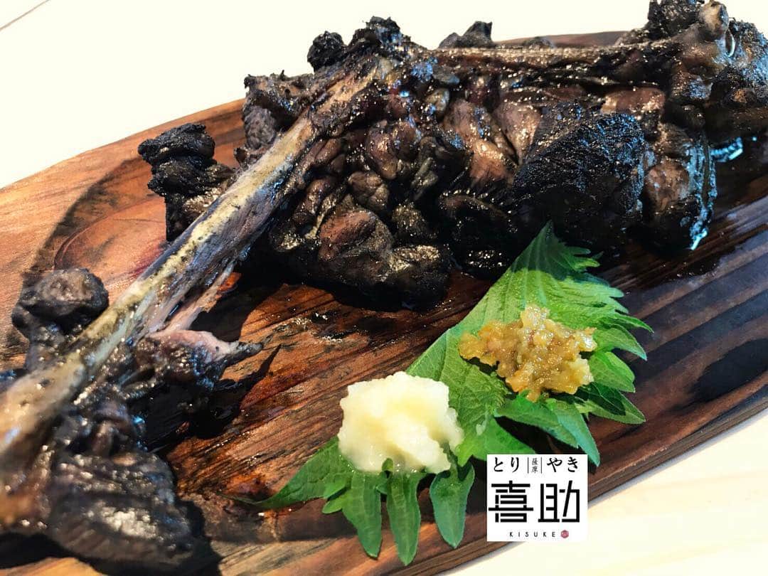喜助のインスタグラム：「#喜助 「ごて焼き」 こちらは鹿児島名物となります。 ・ 700日〜900日飼育した親鳥の中の親鳥を厳選にチョイス。 ・ 鹿児島から直送のさつま知覧どりを是非、ぜひご堪能下さい。 ・ 今宵は必ずや満足されるかと思います。 ーーー #Kisuke "GOTEYAKI" This becomes the specialty of Kagoshima. ・ The parent bird in the parent bird which I bred for from 700 days to 900 days is chosen by careful selection. ・ Please thoroughly enjoy Satsuma Chiran chicken where is direct from Kagoshima by all means by all means. ・ I think whether it is satisfied by all means this evening.」