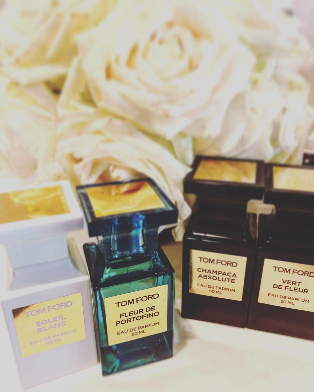 田中麗奈さんのインスタグラム写真 - (田中麗奈Instagram)「香水変えた日に「イイ香りだね。」って気づいてもらえるのはやっぱり嬉しい。☺️ #tomford #coron #cosume#香水#夏の爽やかほんのりセクシーな香り」5月19日 8時25分 - renatanaka07