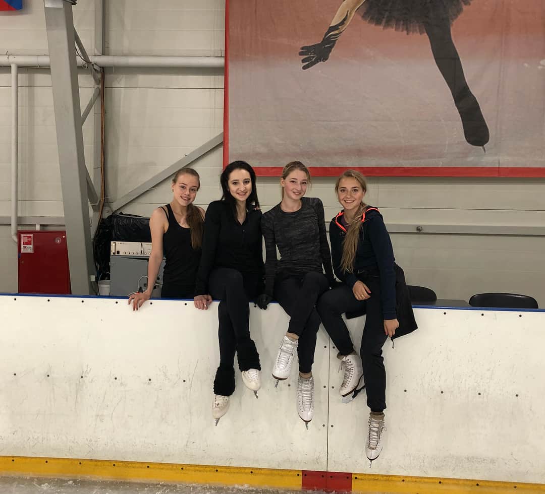 ポリーナ・ツルスカヤのインスタグラム：「Season is over✨♥️My new team🔥」