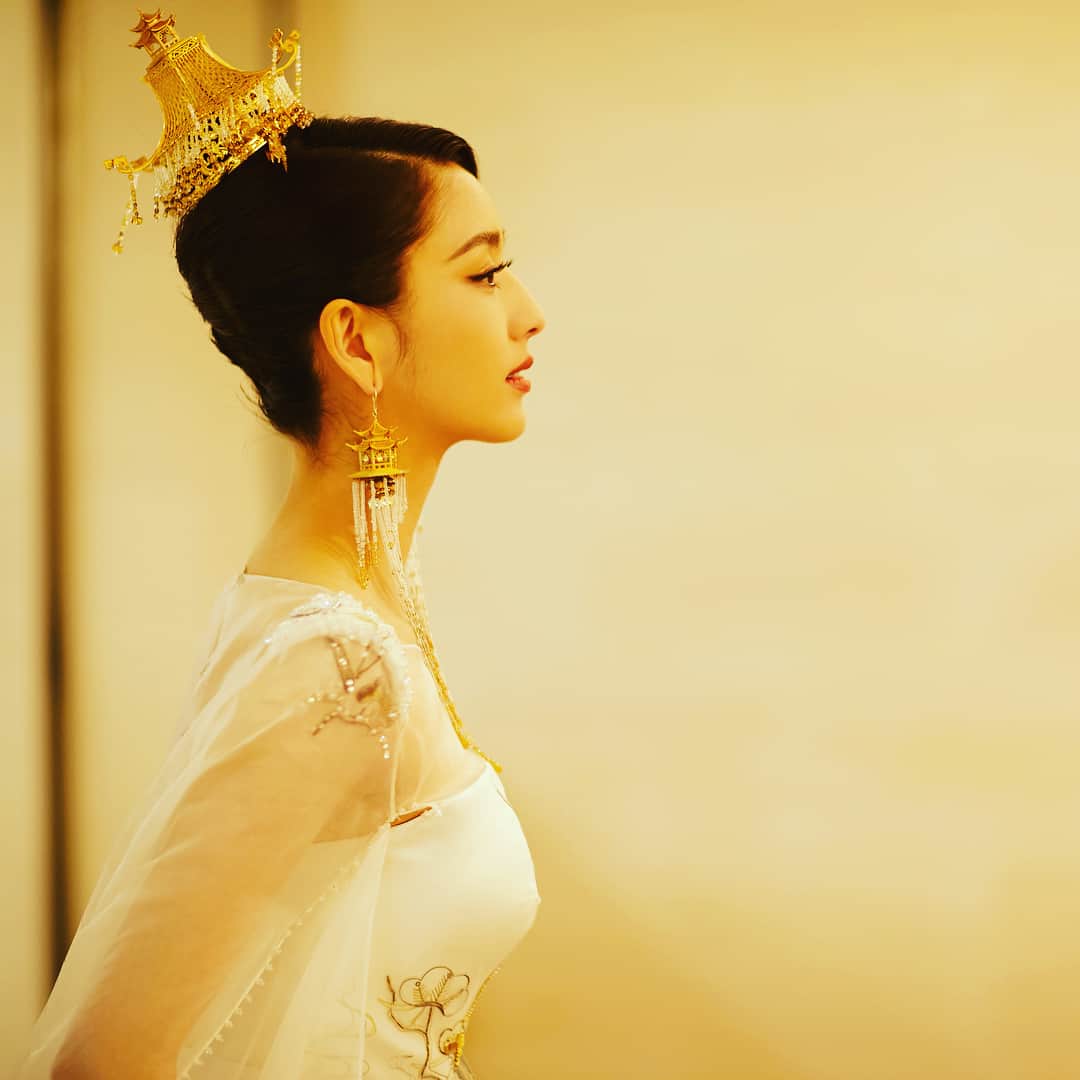 トン・リーヤー（Tong Liya）さんのインスタグラム写真 - (トン・リーヤー（Tong Liya）Instagram)「Tiantan goddess—tongliya」4月26日 2時33分 - yaya_liyatong