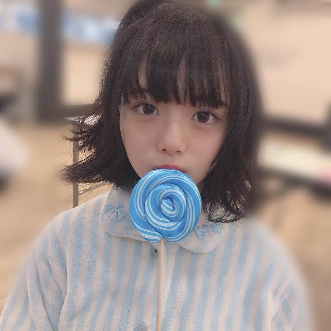 峰島こまきさんのインスタグラム写真 - (峰島こまきInstagram)「. . 髪の毛ボサボサでも 可愛いから困るんだよなぁ。 . . #峰島こまき #ナナランド」4月26日 11時13分 - zucky1215