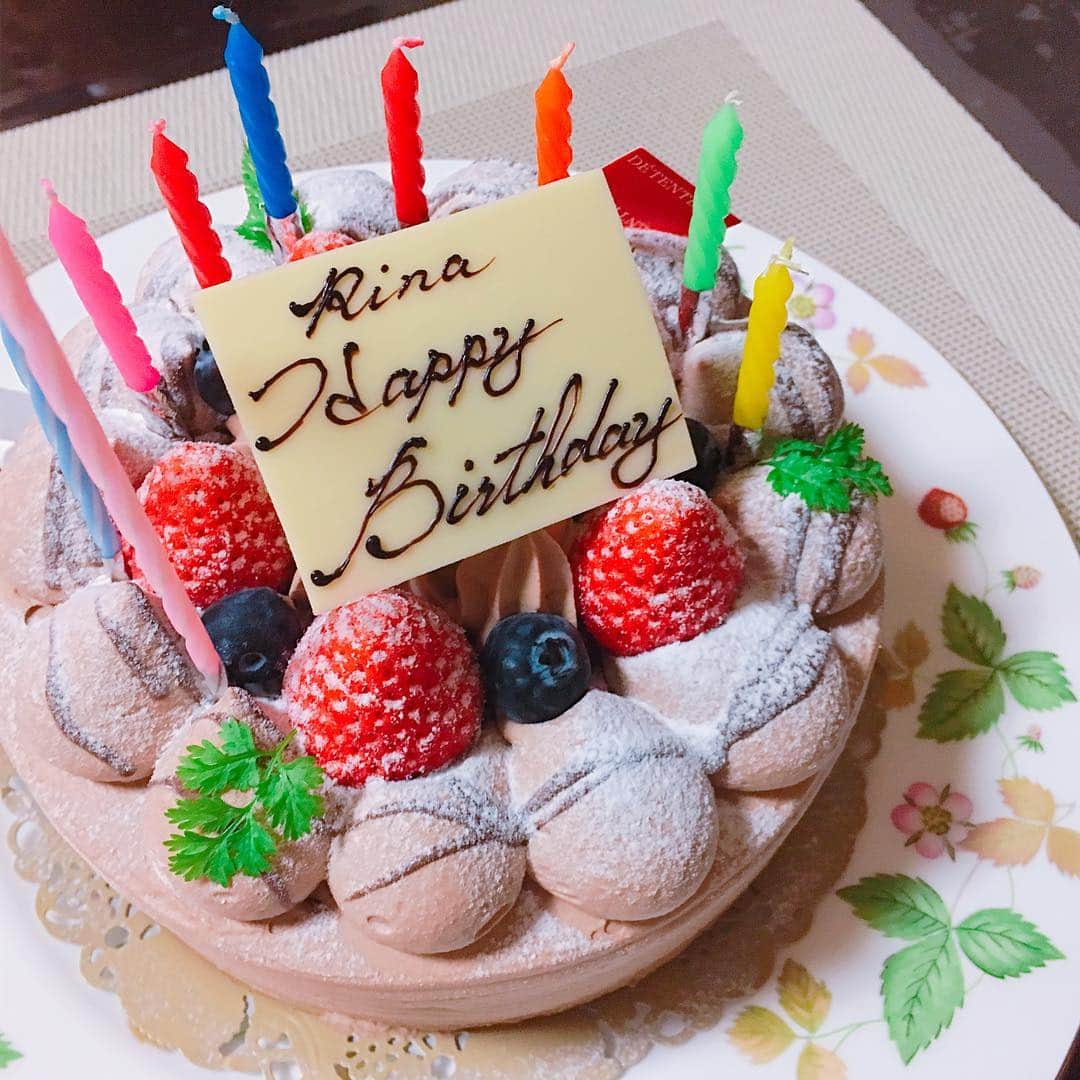 青木理奈さんのインスタグラム写真 - (青木理奈Instagram)「家族には #デタント のケーキでお祝いしてもらいましたー！💓 間違いないおいしさ💓 幸せ満点で明日のライブ迎えられそうです🎙  #デタント #武雄 #青木理奈」4月27日 23時01分 - rin.427