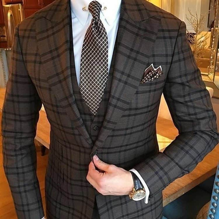 Den Schlickerのインスタグラム：「#dapper #dandy #mensstyle #fashion #mensfashion #mensstyleinfluencer #fashioninfluencer #suits #menssuit #dapperedmen #terrassa #spain #españa #cataluña #catalonia #bcn」