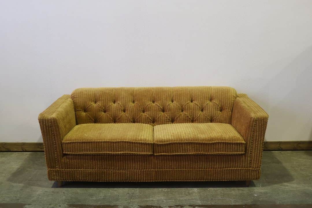 ACME Furnitureさんのインスタグラム写真 - (ACME FurnitureInstagram)「LAKEWOOD SOFA、待望のW寸法1800mmサイズが入荷しました。 二人座ってもゆったりと過ごせるサイズ感です。#acmefurniture #lakewoodsofa #originalsofa #twoseater #sofa」4月27日 19時11分 - acme_furniture
