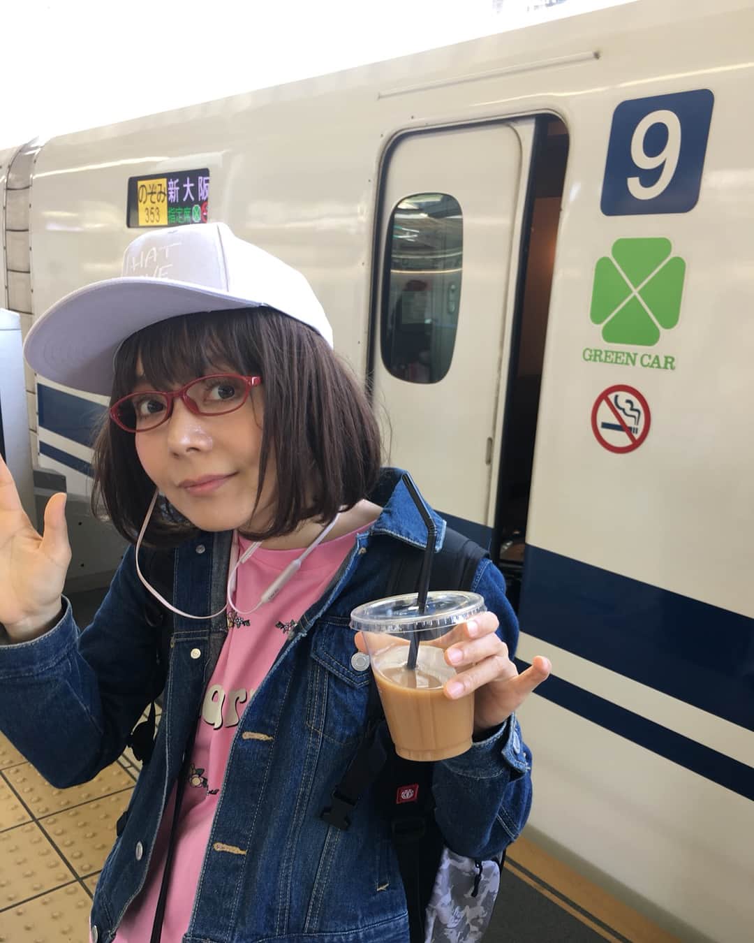 木部さんさんのインスタグラム写真 - (木部さんInstagram)「きべ！  旅に出かけます！😁 #beatsx  #東京駅 #tokyo」4月28日 13時17分 - kibe_dayo