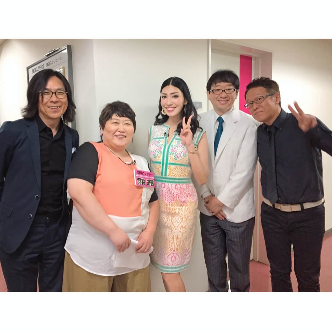 アンミカさんのインスタグラム写真 - (アンミカInstagram)「今日は【胸いっぱいサミット】の後、【上沼・高田のクギズケ！】でした🎥  明日29日は、 ・01:45〜02:59 NHK プレミアム 【告白応援番組！そうだ恋をしよう！】 ・08:00〜08:30 TOKYO FM 【アンミカ のレディオ・フィーカ 】ゲストは小野リサさん💗 ・15:00〜16:30 読売テレビ 【もんくもん】 ・19:00〜21:00 TBS 【東大王】に出演します！  東大王は、初出演！東大生の謙虚で賢く、その凄さはリスペクトしかありません！ お時間許す方は是非、ご覧ください😊  #お気に入りの @tadashishoji_japan のワンピで #凄く鍛えて糖質を朝晩抜いて痩せました！ #井上公造 #藤谷英志 #羽林由鶴 #森田豊 #東大王」4月28日 20時52分 - ahnmikaofficial