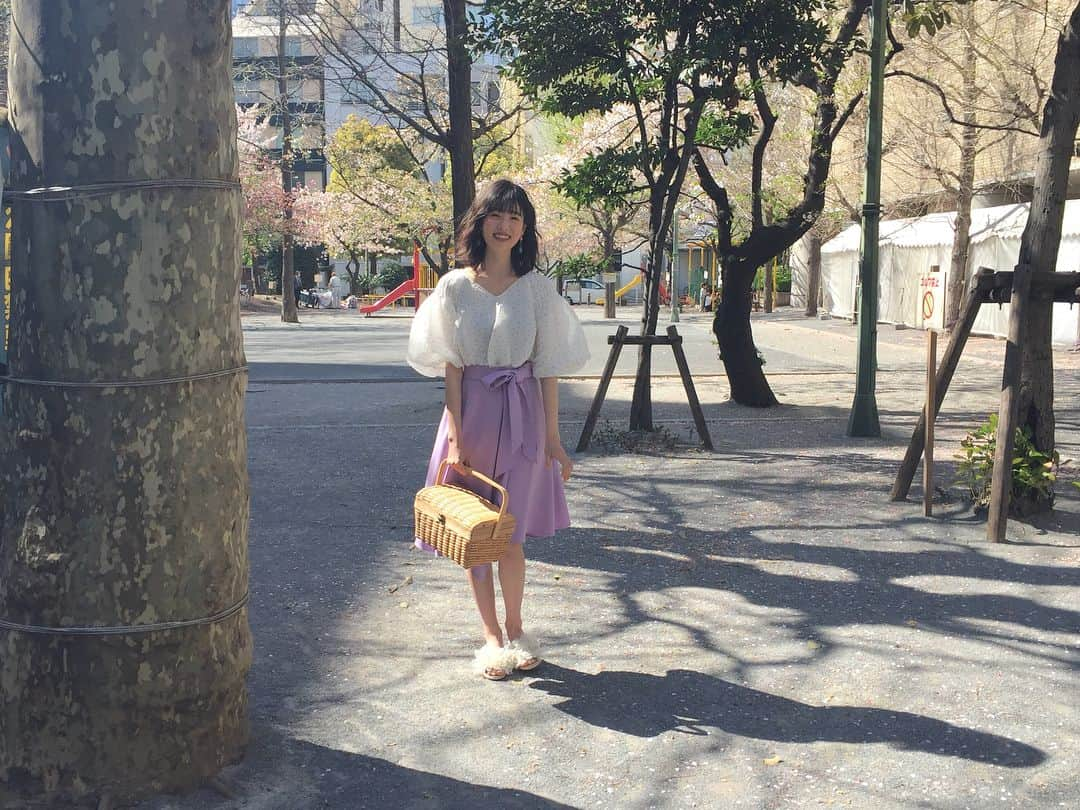 髙橋ひかるさんのインスタグラム写真 - (髙橋ひかるInstagram)「春を感じる撮影🌸🌼🌸🌼 GWいかがお過ごしですか？ byマネージャー  #髙橋ひかる #JUNON6月号 #オフショット #ポカポカ陽気」4月28日 21時46分 - hikaru_takahashi_official