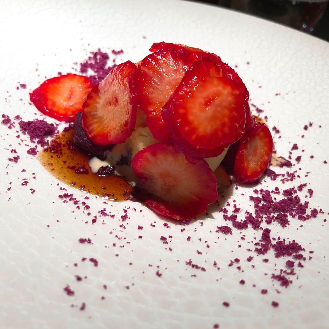 濱野りれのグルメインスタ