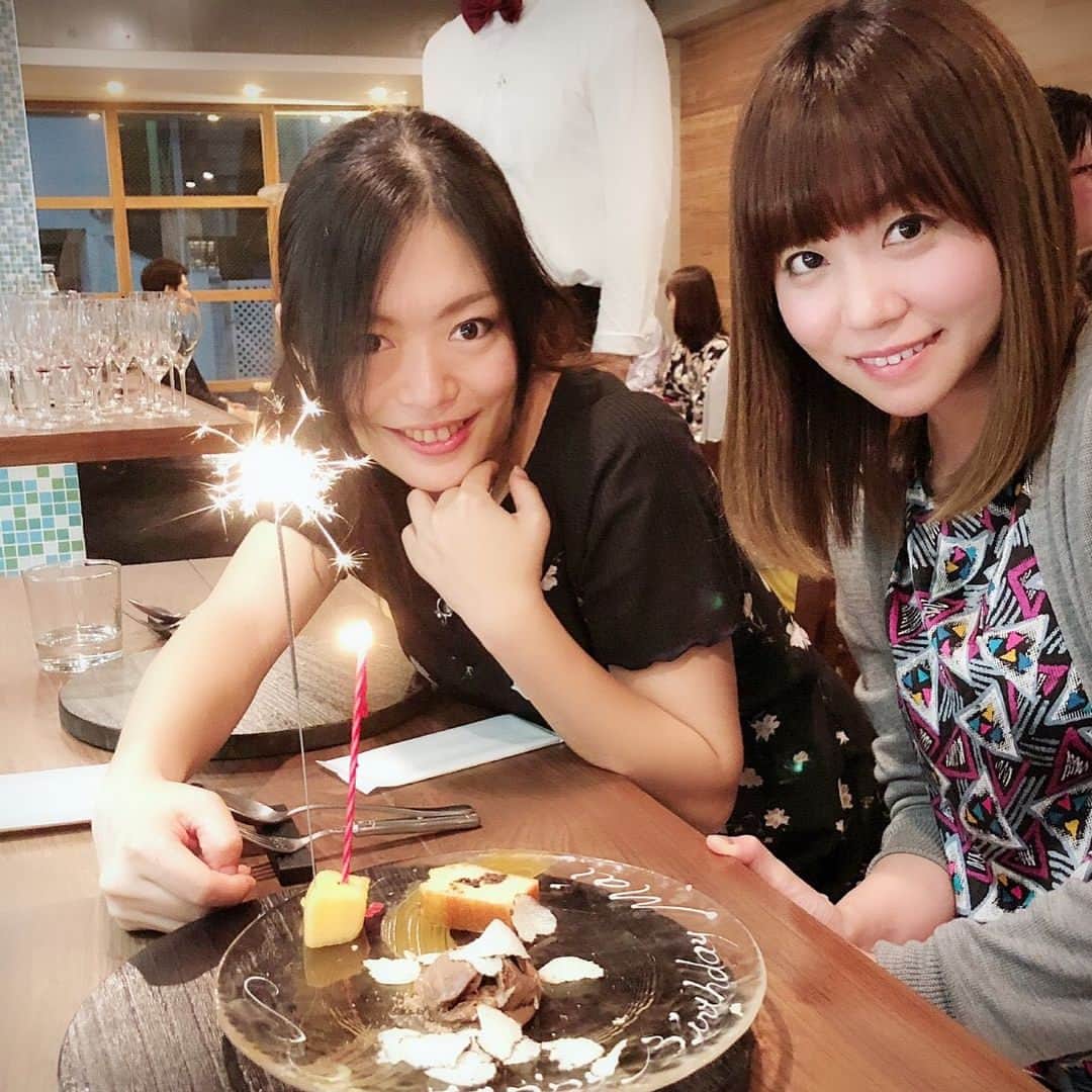 星村麻衣のインスタグラム：「誕生日のお祝いしてもらいました💛 #恵比寿 #セルサルサーレ #最強コスパ #店員さん皆イケメン #月1美食会 #満足ディナー」