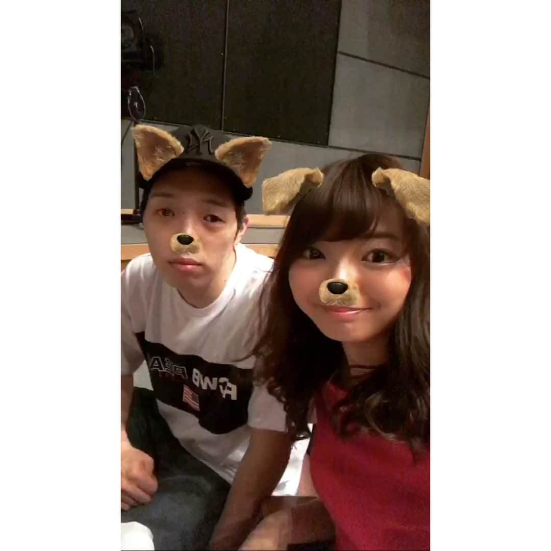加藤里奈（カトリーナ）さんのインスタグラム写真 - (加藤里奈（カトリーナ）Instagram)「🎊昭和高校ダンス部20周年🎊 SDC OBOG公演会にMCとして参加 させて頂きました🙌❤️ 幹事ではないので当日のみの参加 だったんですが、打ち合わせをして 開けてびっくり玉手箱🎁🤡💫笑 スゴく大役で驚きました😳笑 果たしてこれは当日に聞いて私なんかで 対応出来るのか😨？という不安も ありましたが、時間の都合上、取材は できないので、ゲネを見つつ構成を考えて 全てぶっつけ本番でかけあいしました😂 かなり現場回しの技量が試された😂😂 お聞き苦しいところもあったかと思い ますが、みんなで盛り上げて下さり ありがとうございました😊❤️ なんとか喋り倒し、さらに皆さまの 温かいパワーのお陰で、無事？ 終えることが出来ました👏👏 . しかし、 自分が始めた公演会が今まで続いていて まさかOBOGとして出ることが出来るとは 思いもしなかった😳💡 . 一生懸命取り組んだ昨日は今日に繋がって いるのだなぁとしみじみと実感😌💕 ただ、そういった今日があるのも、 先人たちの並々ならぬ努力があってのこと！ 感謝しなければなぁと思いました😭😭 . なんかその昔、 OBOGになったとき、また公演会できたら いいねとか同期と言って語っていたのを これを書いててふと思い出したんですが、 日々の忙殺された日常で記憶の彼方へ 行っておりました✈️びゅーーーん . なんかそーゆー未来を楽しみにする気持ち も久々に思い出せた😯💭💭 今は目の前のことに必死でなかなか そういう時間ないし🤔有り難い時間でした😚 . しかも今回、まさかの人生初の トークショーもしちゃいました😂 しかも雲の上の存在の先輩と😧😧 当時の憧れていた先輩方が他にも沢山 出演されていたんですが、自分のことを 1人の大人としてみて下さって、 お話させてもらえたので、 なんとも感慨深かった😭🙌✨ . 今回、こんな機会を作って下さった、 現役の学生・先生、 そして幹事をして下さった OBOGの皆さま、大大大感謝です🙏❤️ 私が始めたときからずっと手伝って 下さっている舞台チームもありがとう ございます🙏✨ 来てくれた恩師のみんなありがとう❤️ 同級生もありがとう❤️ . とっても懐かしい当時の写真や動画の コーナーもあって青春な1日でした😻💕 . これを機に関わった皆さま、 仲良くして下さい！ . そして地味にバタバタしていて 全く写真が撮れなかった😂 私の写ってる写真ある方下さい🤳！ 見つけたストーリーだけスクショさせて 頂きましたー❤️❤️❤️ ありがとうございました😊🙏💕✨ . #昭和高校 #昭和高校ダンス部 #sdc #ダンス部 #ダンス部公演会 #sdc公演会 #昭和高校ダンス部20th #SDC20周年 #司会 #MC #母校 #舞台 #ステージ #dance #dancer #ダンス #ダンサー」4月30日 13時31分 - rinakatoktriiina