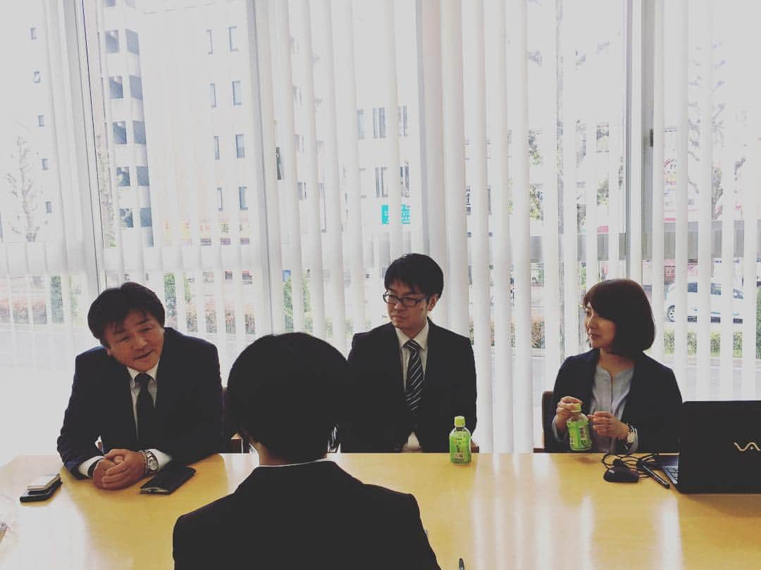 株式会社 山岸工務店さんのインスタグラム写真 - (株式会社 山岸工務店Instagram)「人に夢をあたえる仕事。 それが山岸工務店。 自分の夢を見つけ、そして夢を与えられるモノをつくる。 ・ その中で移り行く時代と共に進化し続ける。 ・ さぁ一緒に夢を見つけませんか？✨ ーーーーーーー」4月30日 18時14分 - yamagishi_nagoya_official