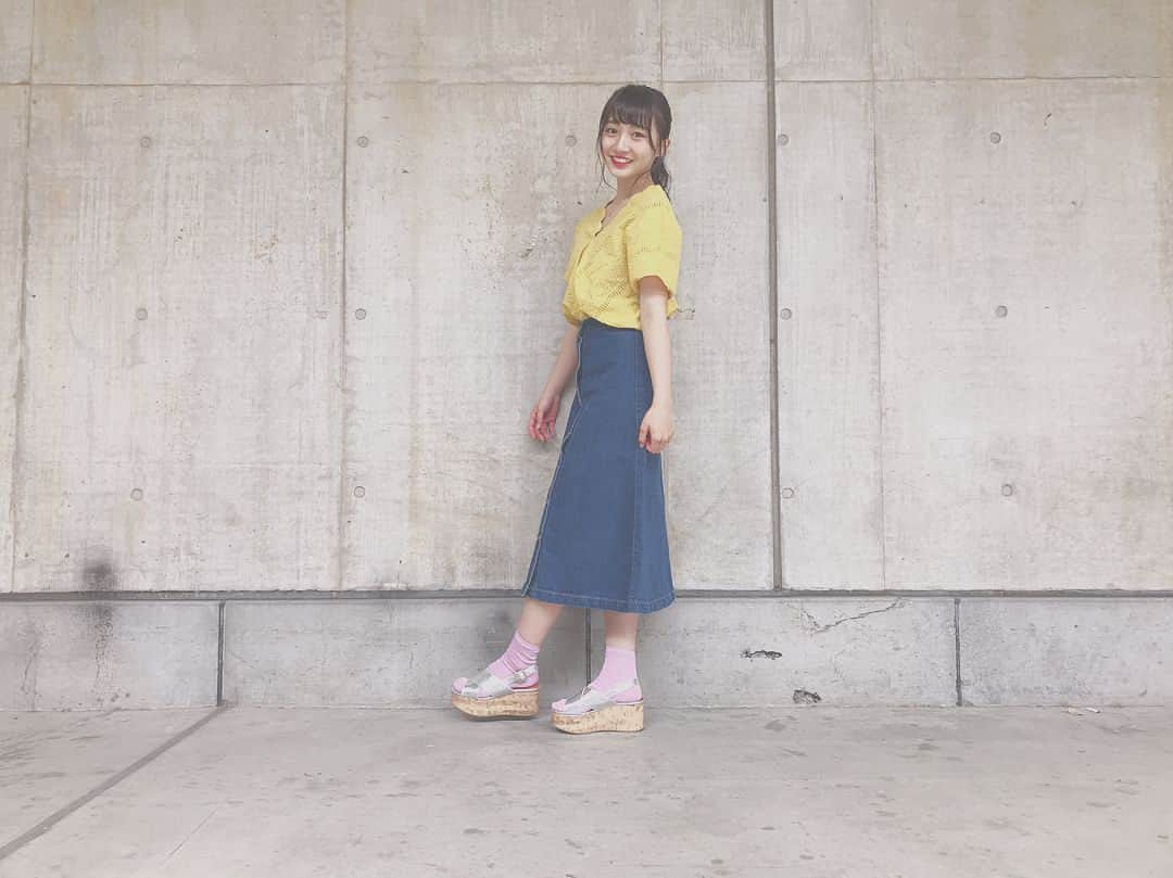 山本彩加さんのインスタグラム写真 - (山本彩加Instagram)「今日の握手会の私服💕  全身GUコーデ！！！！ 靴、靴下まで♡  黄色のトップスとスカートで春っぽさを🌸 誰でも真似できちゃうのでやってみてね😊💕 #gu #私服 #全身コーデ  #僕たちは、あの日の夜明けを知っている #AKB48」4月30日 18時23分 - ayaka48_yanyan