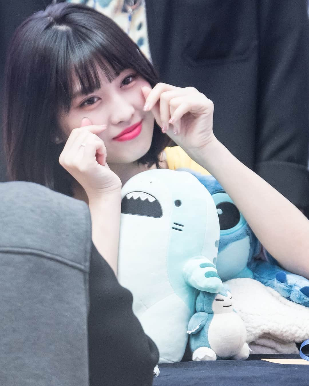 モモさんのインスタグラム写真 - (モモInstagram)「[Fantaken] #모모 - 180429 Goyang Fansign Event | © - twiceonceland, mooguring, yankey, g_magnifica  #트와이스 #모모 #平井もも #もも #TWICE」4月30日 18時19分 - momojype