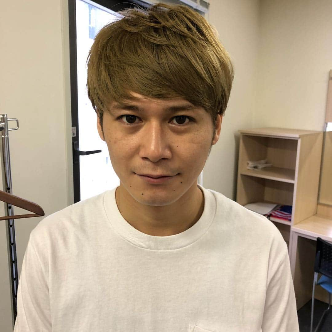 武智正剛さんのインスタグラム写真 - (武智正剛Instagram)「トット多田が金髪に。 #すごく似合ってる #みんなこんな多田ちゃんに抱かれたいでしょ？ #俺に抱かれてからなら紹介するよ #いや？ #。。。。。。。 #ひき肉にしてやんよぉ！！！」4月30日 20時30分 - supamaradonatake