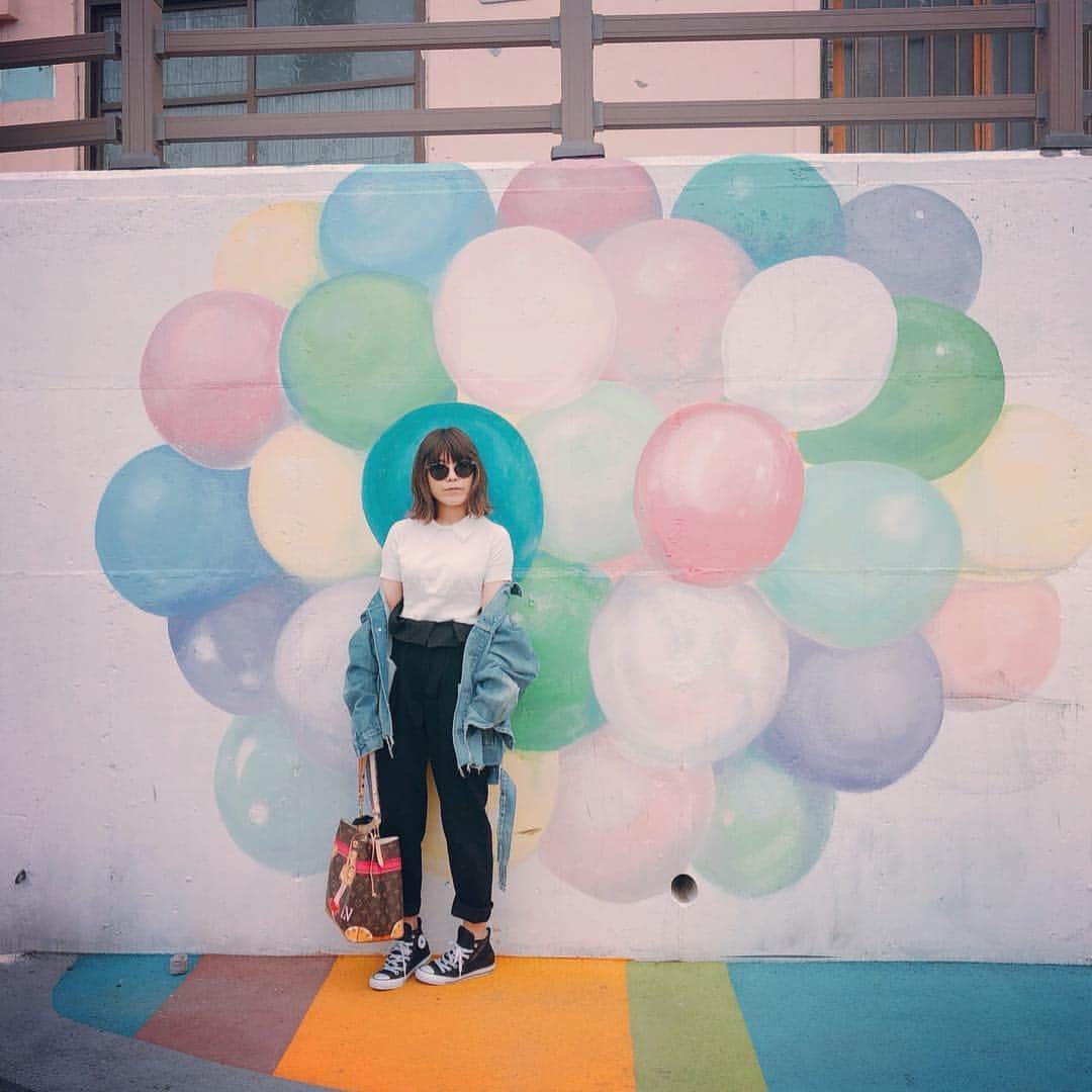 SHOCOのインスタグラム：「🎈🎈🎈#fasion  #stylist」