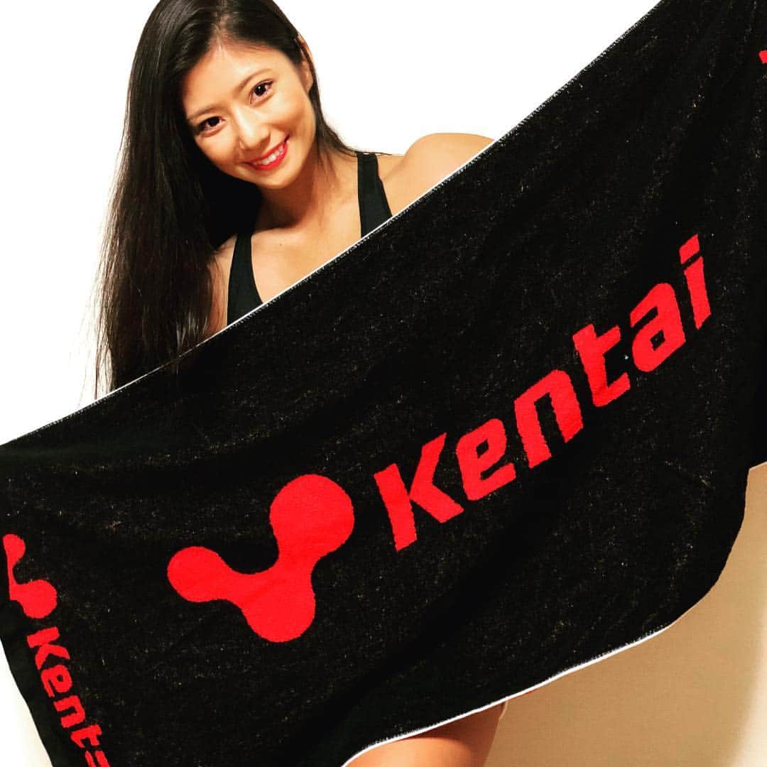 田上舞子さんのインスタグラム写真 - (田上舞子Instagram)「＊ 🔥KENTAI🔥 ＊ ＊ @kentai_official ＊ ＊ #kentai #かっこいいタオル 頂いた♡が、 #もったいなくて使えない #kentaiサプリメント」4月30日 22時14分 - mai_tano