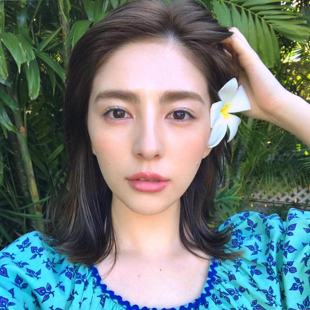 スミス楓のインスタグラム：「ハワイ行きたいなー🌺 去年のハワイ楽しすぎた😹😹✌️✌️ #hawaii」