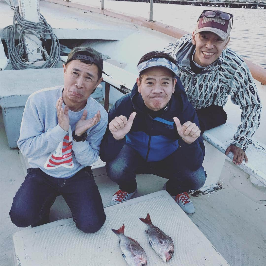 岡村隆史さんのインスタグラム写真 - (岡村隆史Instagram)「原西フィッシングクラブ #タイラバ 原西ゴリラ 1尾 パツキン亮 1尾 岡村モンキー 0」5月1日 20時40分 - okamuradesu