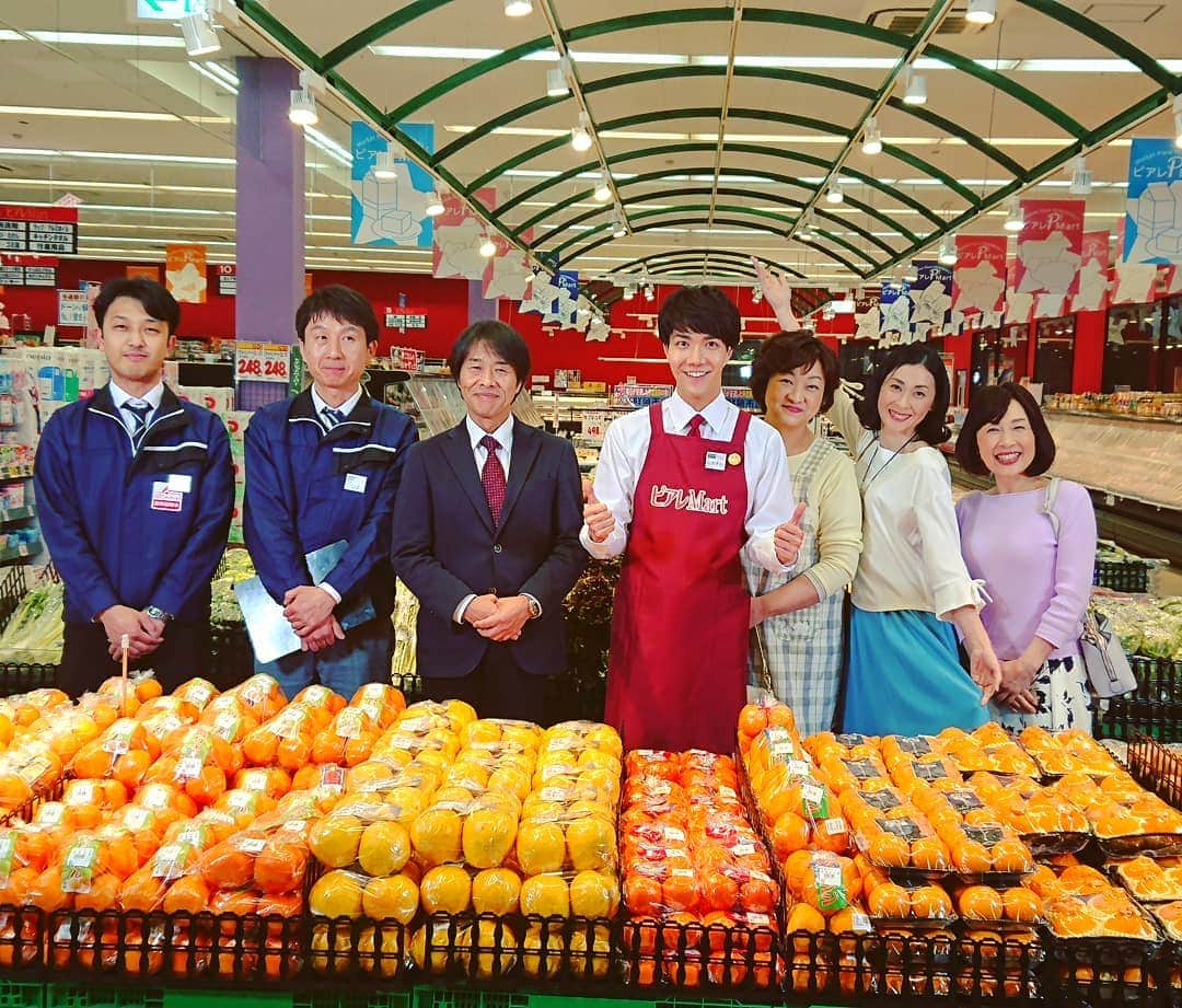 中澤卓也さんのインスタグラム写真 - (中澤卓也Instagram)「【重大発表①】この度、中澤卓也が株式会社スポット様「ピアレマート」のテレビCMに起用されました！新潟県内、5月5日より放映予定です！4パターンのCMが流れますので、皆様ぜひチェックしてみて下さいね(*^^*) 新潟でお買い物の際は、ぜひ「ピアレマート」へ！ #重大発表 #拡散希望 #cm決定 #株式会社スポット #ピアレマート #テレビcm #ありがとうございます #新潟県内にて #5月5日スタート #全4パターン #ぜひチェック #彼岸花の咲く頃 #中澤卓也」5月1日 16時49分 - takuya_nakazawa.118