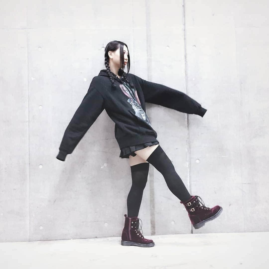 古畑奈和さんのインスタグラム写真 - (古畑奈和Instagram)「私服です  tops #acolasia  skirt #rasvoa shoes #honeysalon」5月1日 22時15分 - nao_furuhata