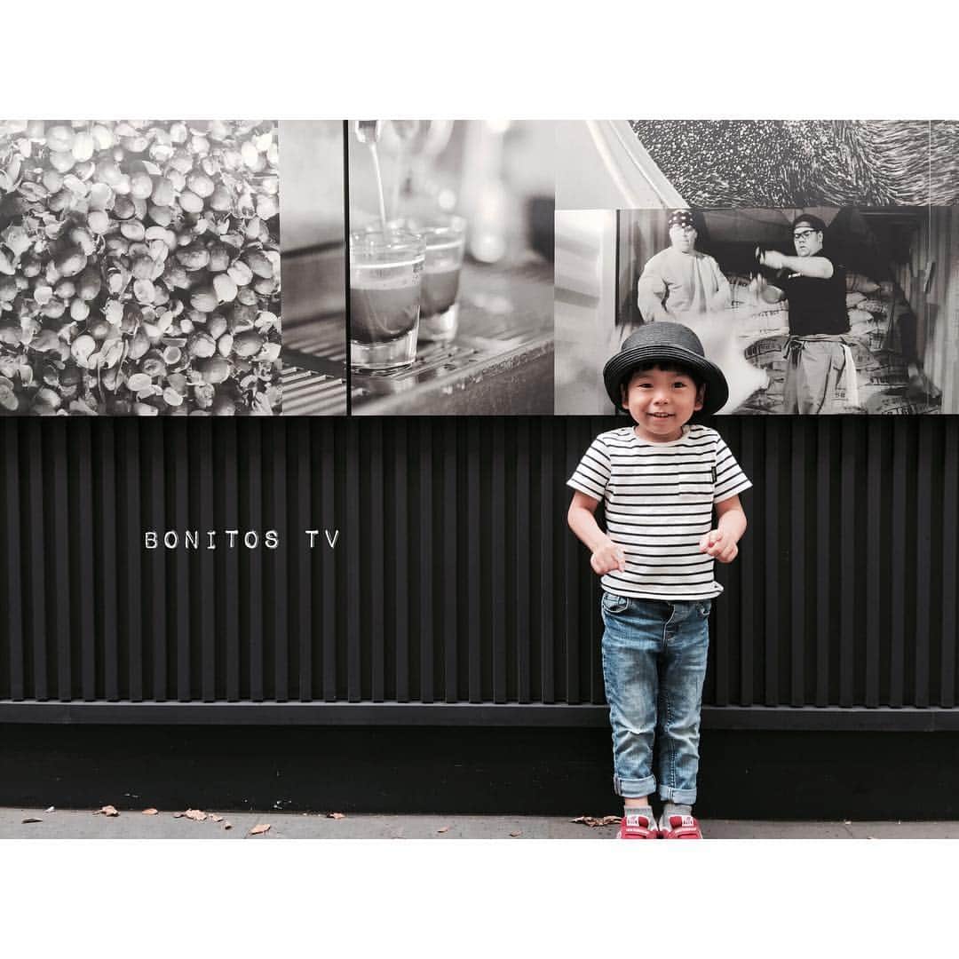 Bonitos TVのインスタグラム：「❤︎2018.5.2❤︎ ✴︎ ✴︎ ☆good morning☆  ʚ♡⃛ɞLᵒᵛᵉᵧₒᵤʚ♡⃛ɞ(ू•ᴗ•ू❁) ✴︎ ✴︎ #ig_kids #instababy #littleandbrave #instakids #ig_love_baby  #instagram_kids #pixel_kids  #cute #cute_ig_kids #cutekidsclub  #cutebabyandkid #kidsfashionbook  #love_kids #lovekids_  #ig_kidsphoto #スタバ #cute_ig_kids #kidsgram_tokyo #kidsphotoshoot  #momswithcameras #親バカ部 #igkiddies #kids_japan #ママカメラ #childrenphoto #pancakeart #成長記録 #カメラ #コズレ」