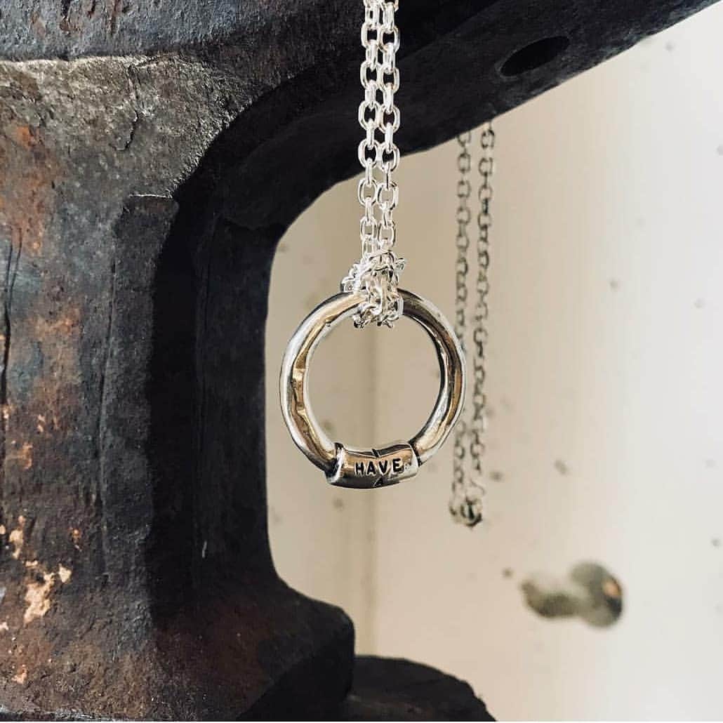 HPFRANCE　アッシュペーフランスさんのインスタグラム写真 - (HPFRANCE　アッシュペーフランスInstagram)「【SERGE THORAVAL】 I have a dream. And you? . . . .  #ihaveadream  #sergethoraval #セルジュトラヴァル #jewelry #ring #necklace #bangle #pierce #silver #gold #coordinate #pair #gift #paris #omotesando #リング #ネックレス #バングル #ブレスレット #ピアス #アクセサリー #hpfrance #アッシュペーフランス #hpfmall」5月2日 11時18分 - hpfrance_official