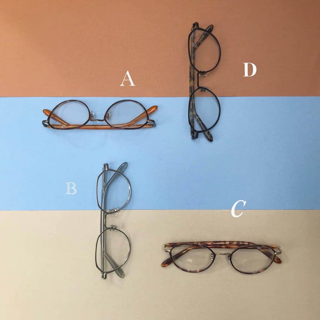 Zoff Officialのインスタグラム：「たまにはこんなメガネも おすすめ👓 フロント上部が角ばった “クラウンパント”フレームです。 シャツ、Tシャツなどノーマルなアイテムに合わせてもほどよいおしゃれ感と個性をプラスします。 . . A 👓ZB182001_49E2 B 👓ZB182001_15E1 C 👓ZB182001_49E1 D 👓ZB182001_14F1 ¥7,560(税込) . . #fashion #sunglasseslover #eye#eyewear#eyewearstyle #sunglasses #sunglassesfashion #sunglasses😎#🕶#👓#😎 #メガネ#メガネ女子#メガネ男子 #サングラス#optical #ゾフ#zoff#crownpanto  #クラウンパント」