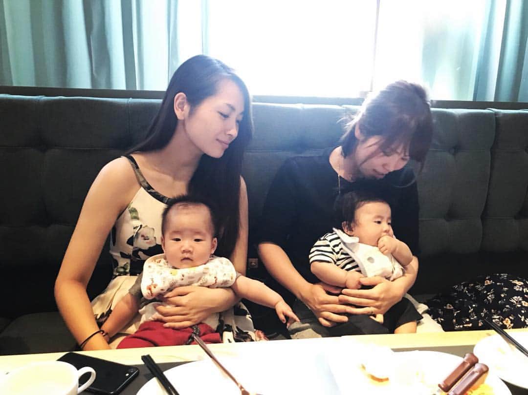 殿倉恵未さんのインスタグラム写真 殿倉恵未instagram 最近親友達が次々に赤ちゃん産んで賑やかです 赤ちゃんの癒し効果は絶大でした にしても座り方が偉そうで可愛い 大阪城ミライザ 大阪城 ランチ 赤ちゃん 子育て 頑張ってね 癒し効果抜群 ママに