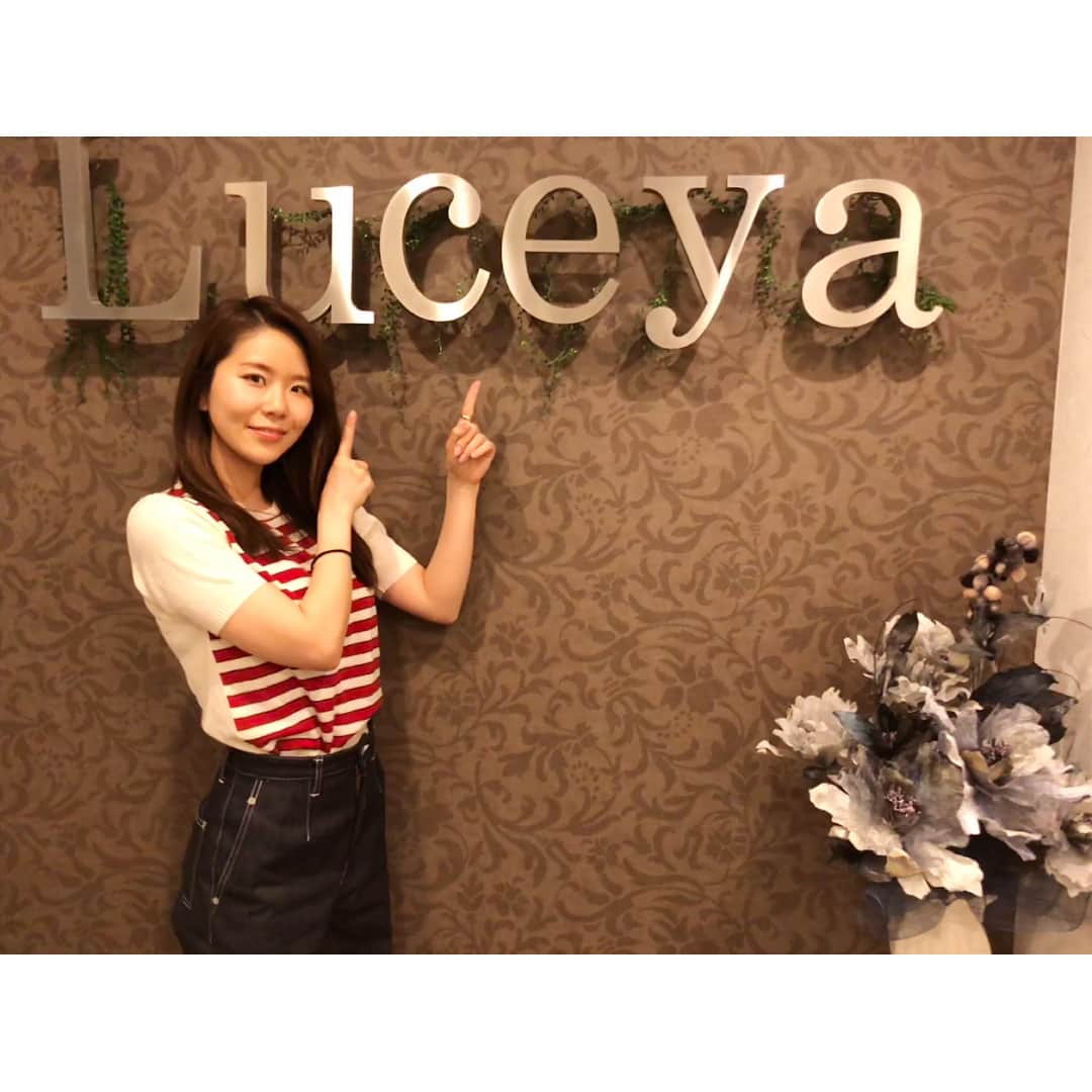 奈良岡にこさんのインスタグラム写真 - (奈良岡にこInstagram)「渋谷にあるLuceyaにて、美脚コースを受けた！APTSとラジオ波とリンパケアを一気にやった！一回やっただけだけどムクミがめちゃ取れて、確実に細くなってるのが分かる...すっっごいわ。 寝てるだけで勝手に筋肉が動いてくれるから携帯いじいじしながら施術できる🙆 最初は電気がビリビリするような、攣りそうになるような感覚でウオォってなるけど、だんだん慣れて何てこと無くなって爆睡してしまったよ💤  楽しみな撮影も控えてるし、夏に向けて体絞るぞおい👊」5月3日 19時44分 - miso_nico