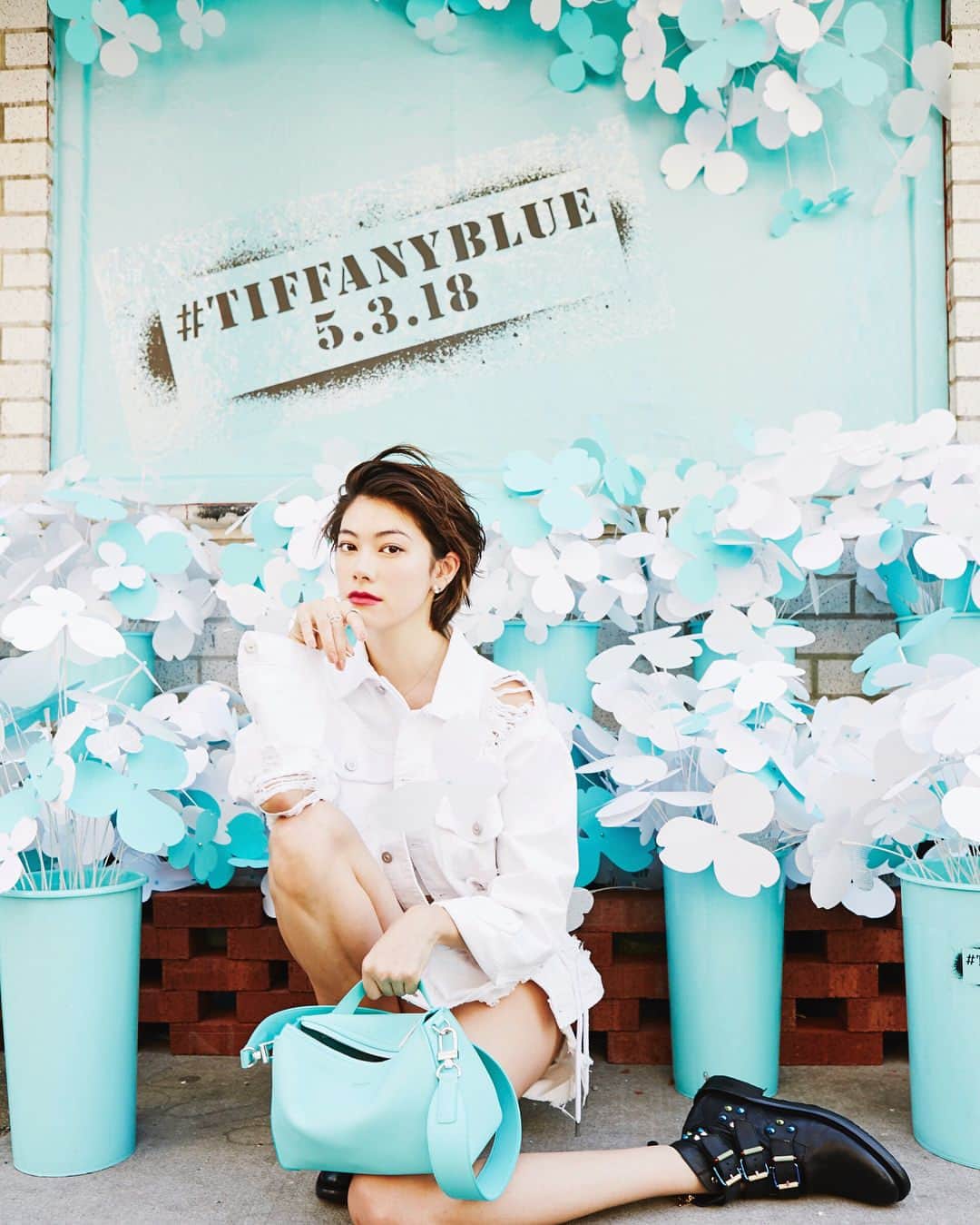 森星さんのインスタグラム写真 - (森星Instagram)「Blue York Tour with @tiffanyandco 🗽♥︎ #TiffanyBlue #TiffanyPaperFlowers」5月3日 15時37分 - hikari